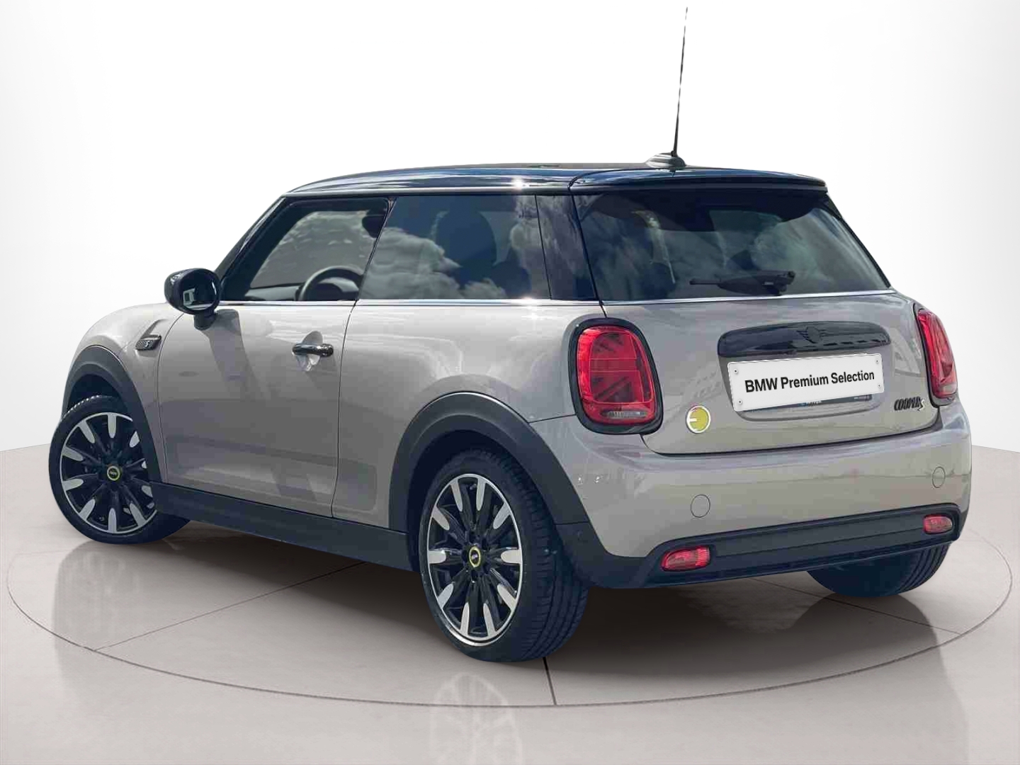 Fotos de MINI 3 Portas Cooper S E 135 kW (184 CV)