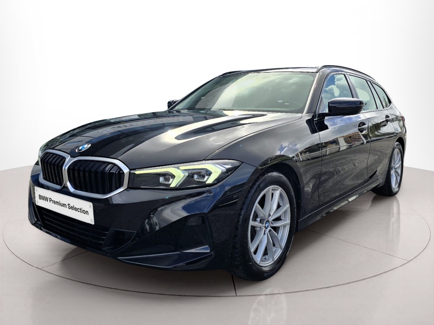 BMW Série 3 318d Touring color Negro. Año 2023. 110KW(150CV). Diesel. En concesionario Santogal Oeiras de Oeiras