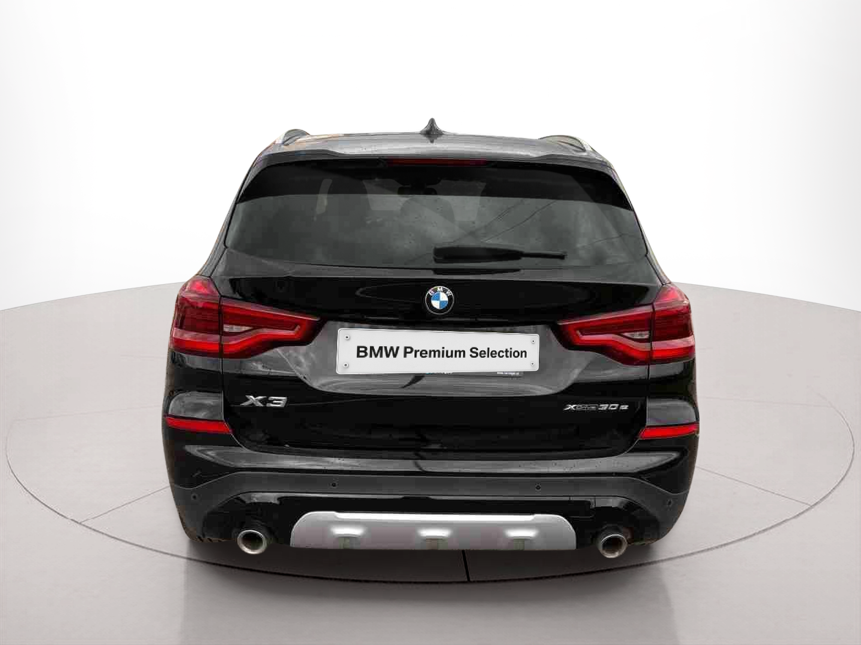 Fotos de BMW X3 xDrive30e color Negro. Año 2020. 215KW(292CV). Elétrico / Gasolina Híbrido. En concesionario Santogal Praça de Espanha - Lisboa de Lisboa