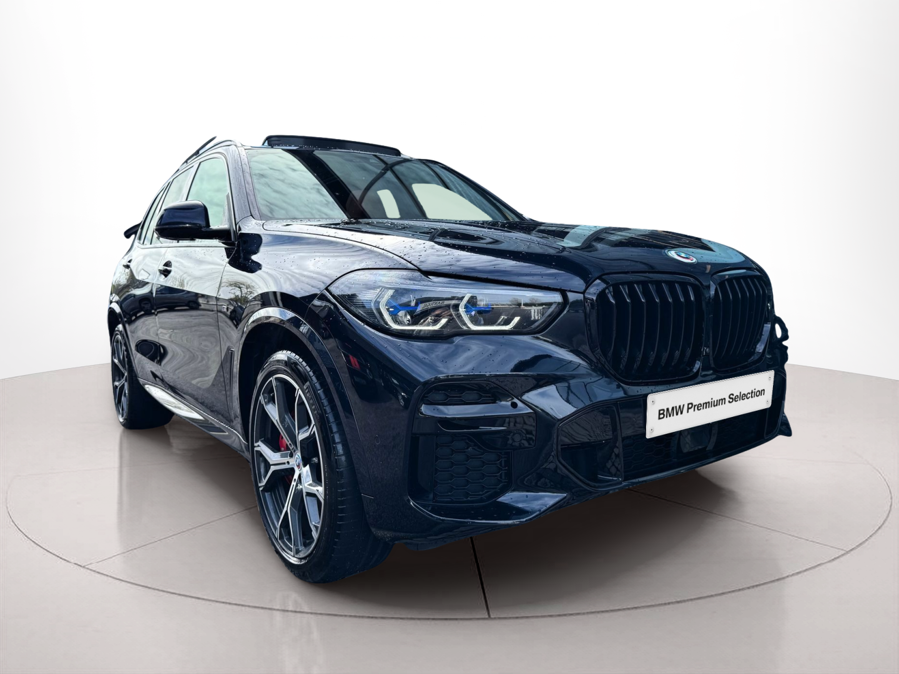 BMW X5 xDrive40d color Negro. Año 2022. 250KW(340CV). Diesel. En concesionario Santogal Oeiras de Oeiras