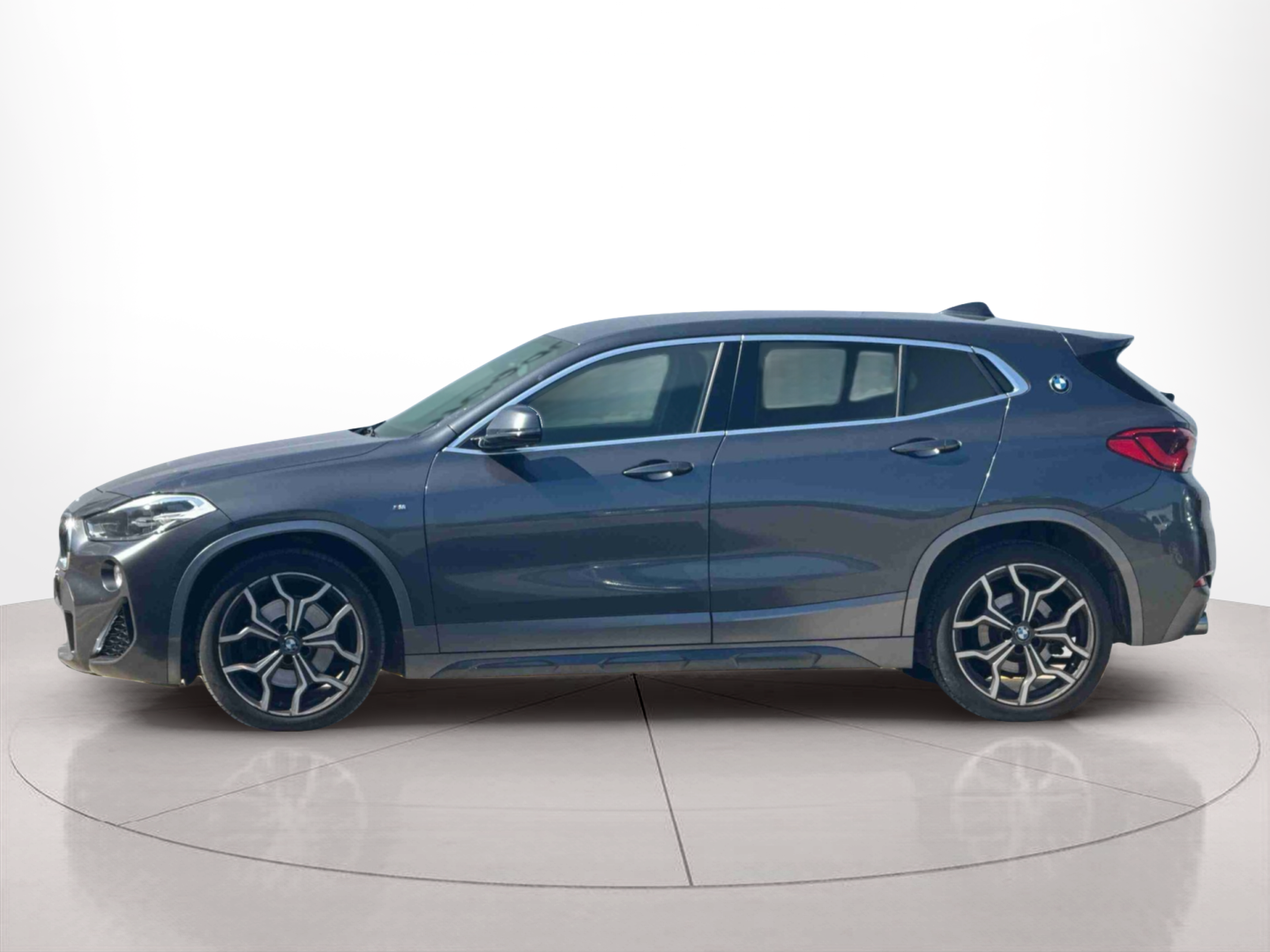 BMW X2 xDrive20d color Gris. Año 2018. 140KW(190CV). Diesel. En concesionario Santogal Praça de Espanha - Lisboa de Lisboa