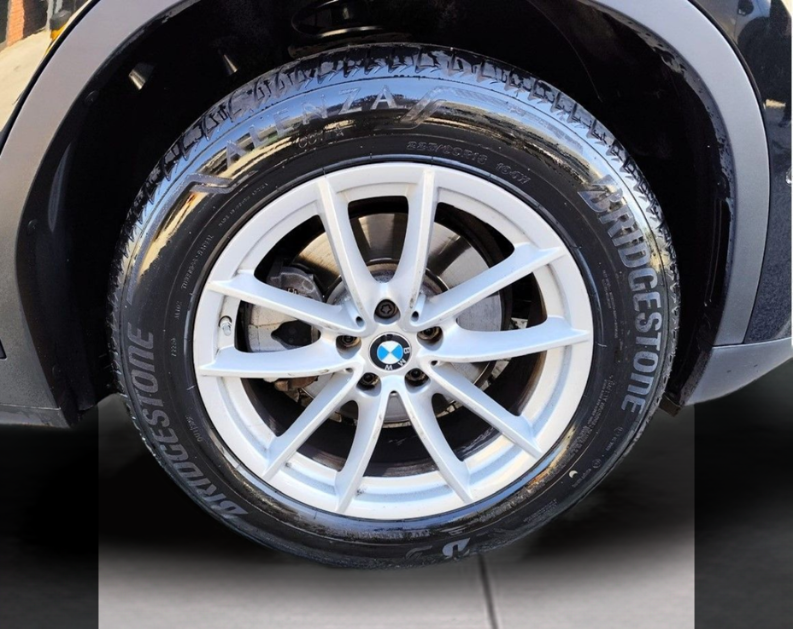 BMW X3 sDrive18d color Negro. Año 2019. 110KW(150CV). Diesel. En concesionario Santogal Oeiras de Oeiras