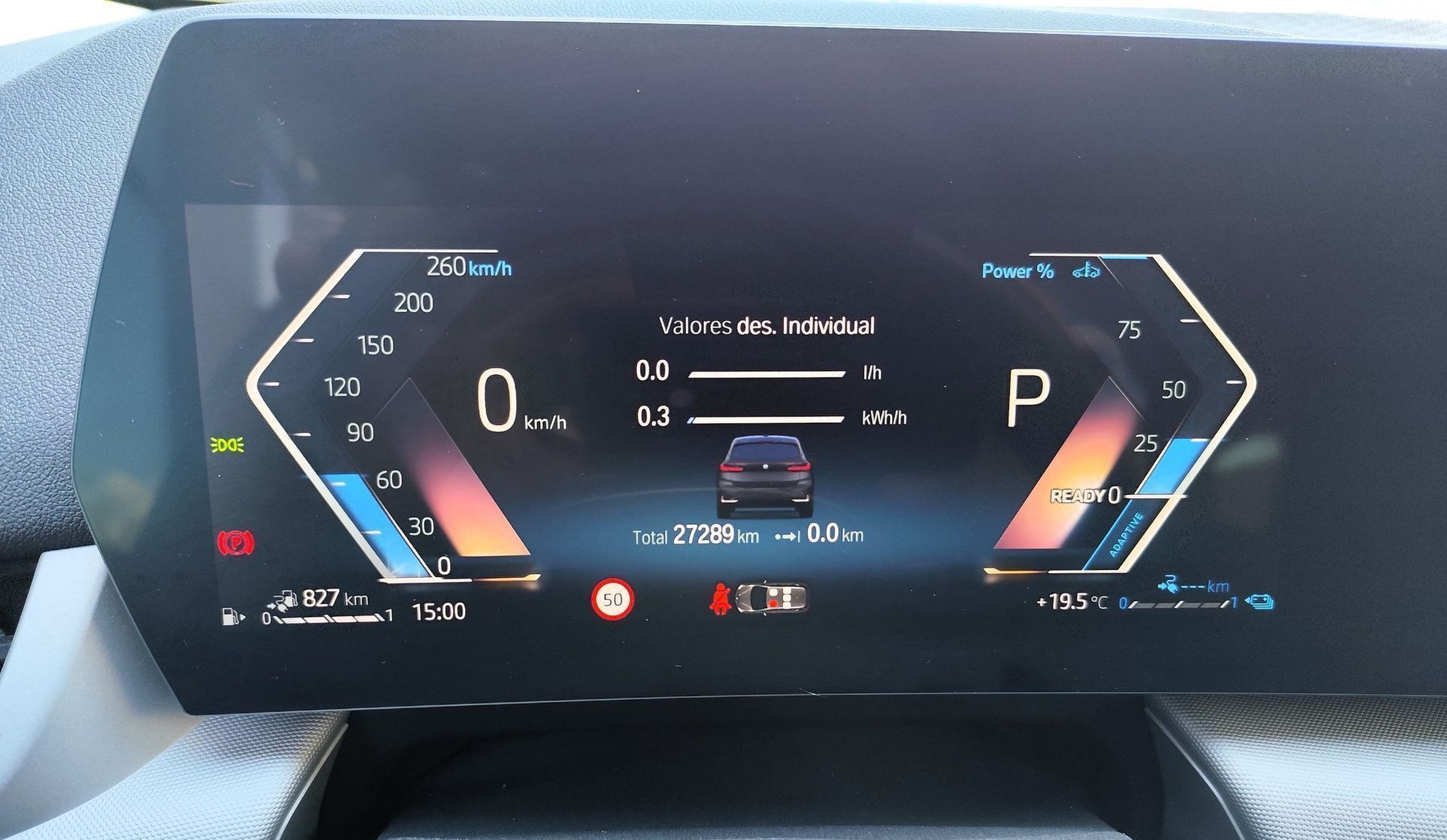 BMW Série 2 225xe Active Tourer color Gris. Año 2023. 180KW(245CV). Elétrico / Gasolina Híbrido. En concesionario Santogal Oeiras de Oeiras