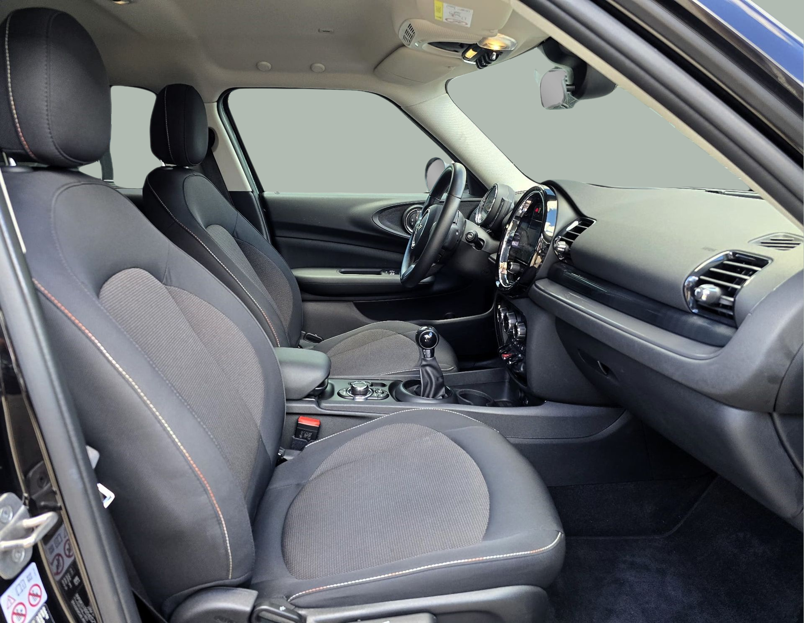 fotoG 11 del MINI MINI Clubman One D 85 kW (116 CV) 116cv Diesel de 2022 em Oeiras