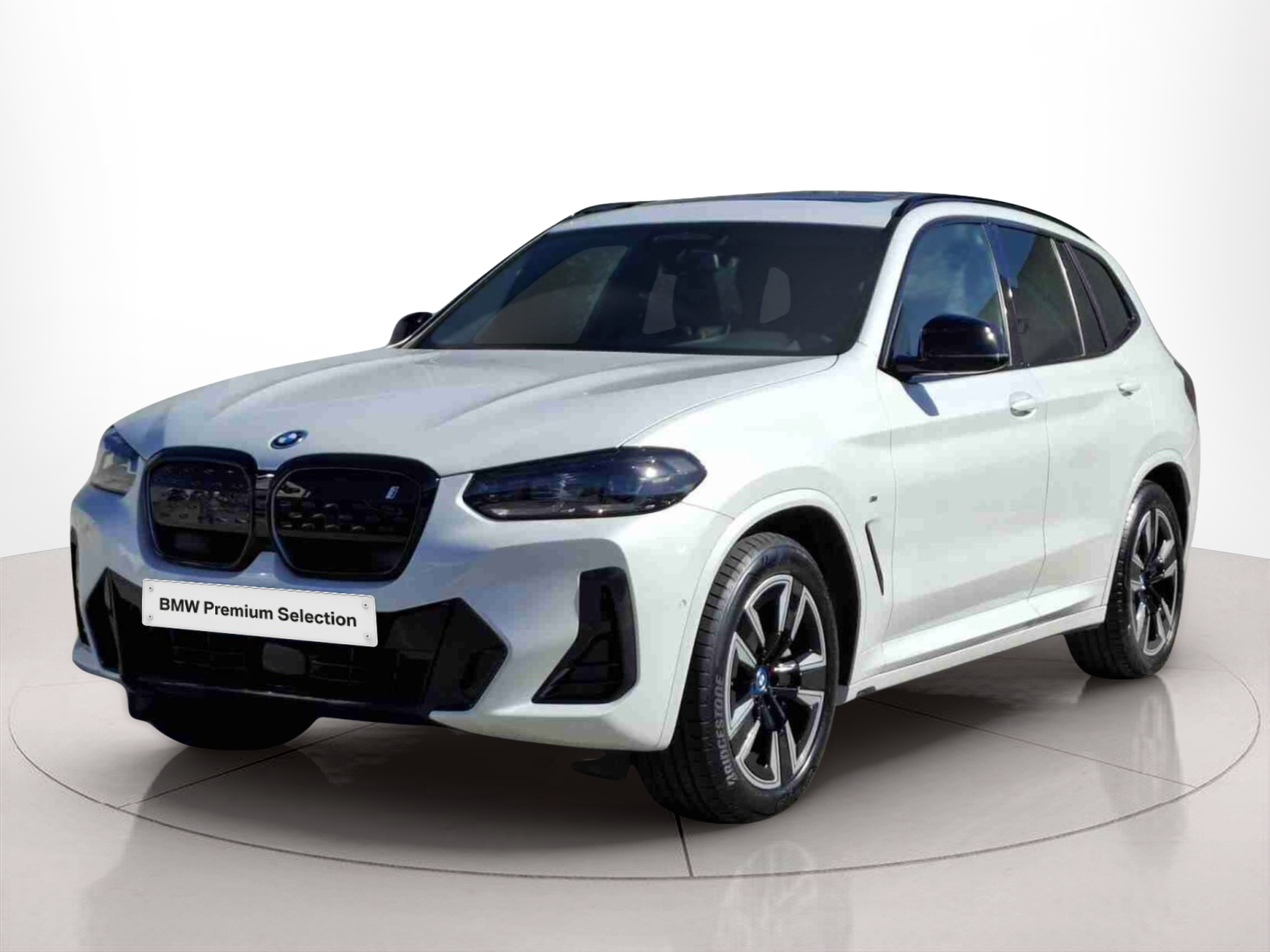 Fotos de BMW iX3 iX3 80 kWh color Blanco. Año 2023. 210KW(286CV). Elétrico. En concesionario Santogal Praça de Espanha - Lisboa de Lisboa