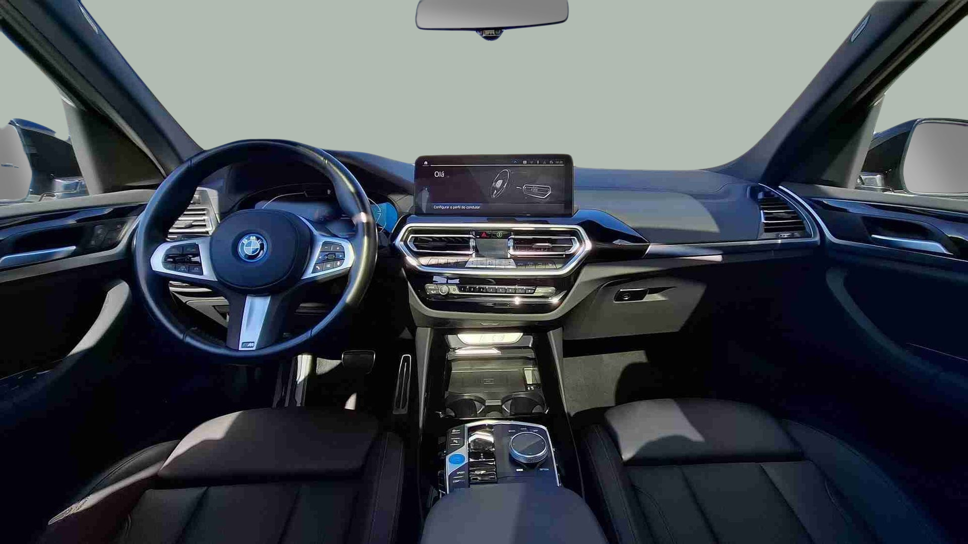 BMW iX3 iX3 80 kWh color Blanco. Año 2023. 210KW(286CV). Elétrico. En concesionario Santogal Praça de Espanha - Lisboa de Lisboa