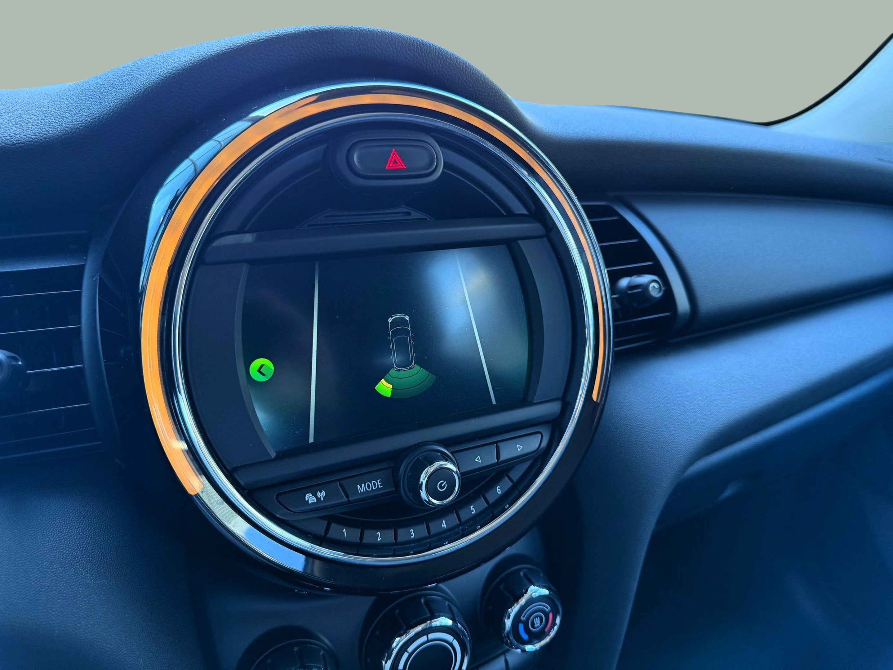 fotoG 11 del MINI MINI 5 Portas One 55 kW (75 CV) 75cv Gasolina de 2020 em Oeiras