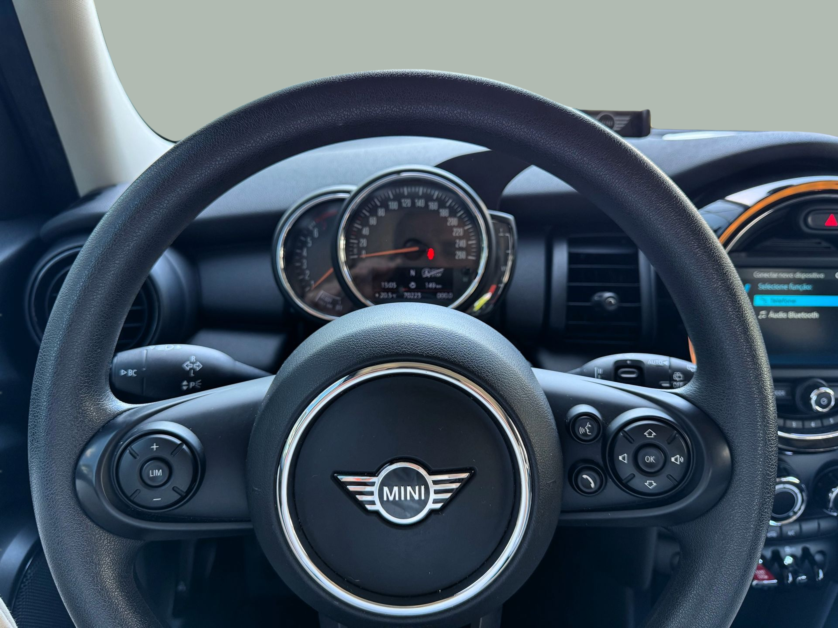 fotoG 8 del MINI MINI 5 Portas One 55 kW (75 CV) 75cv Gasolina de 2020 em Oeiras