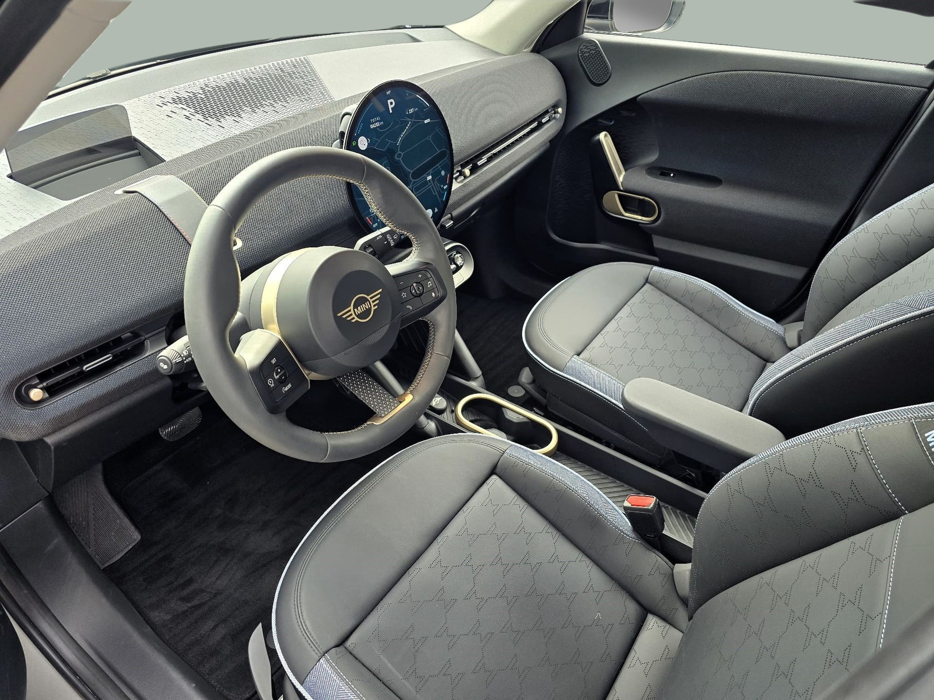 fotoG 6 del MINI MINI Aceman E 135 kW (184 CV) 184cv Elétrico de 2024 em Oeiras