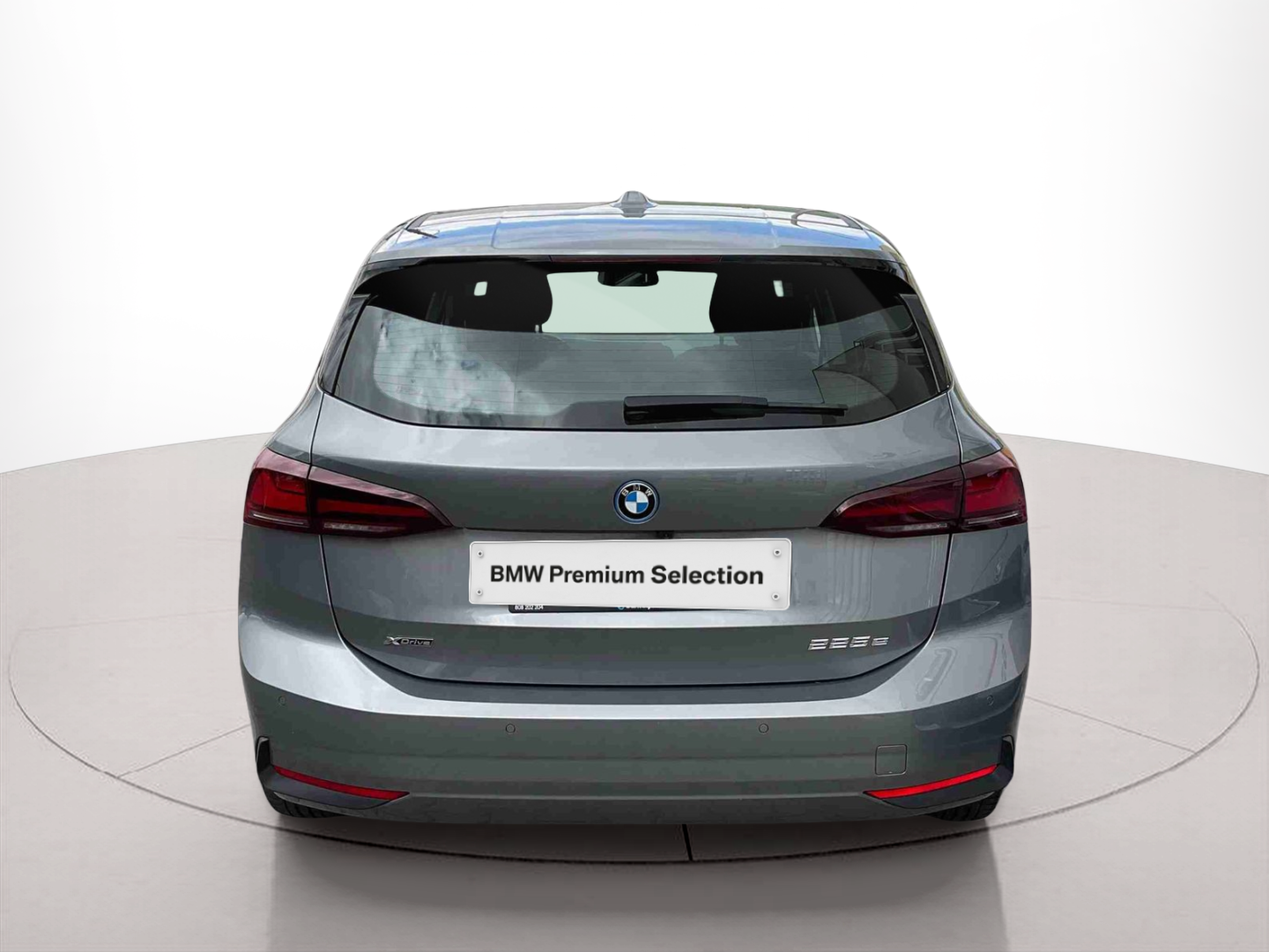 Fotos de BMW Série 2 225xe Active Tourer color Gris. Año 2023. 180KW(245CV). Elétrico / Gasolina Híbrido. En concesionario Santogal Setúbal de Setúbal