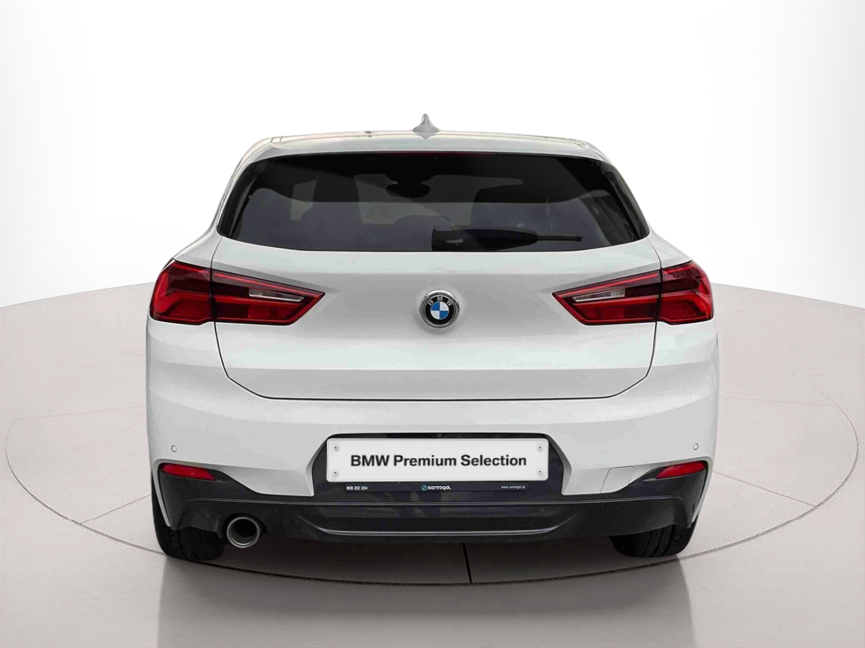 BMW X2 sDrive16d color Blanco. Año 2019. 85KW(116CV). Diesel. En concesionario Santogal Setúbal de Setúbal