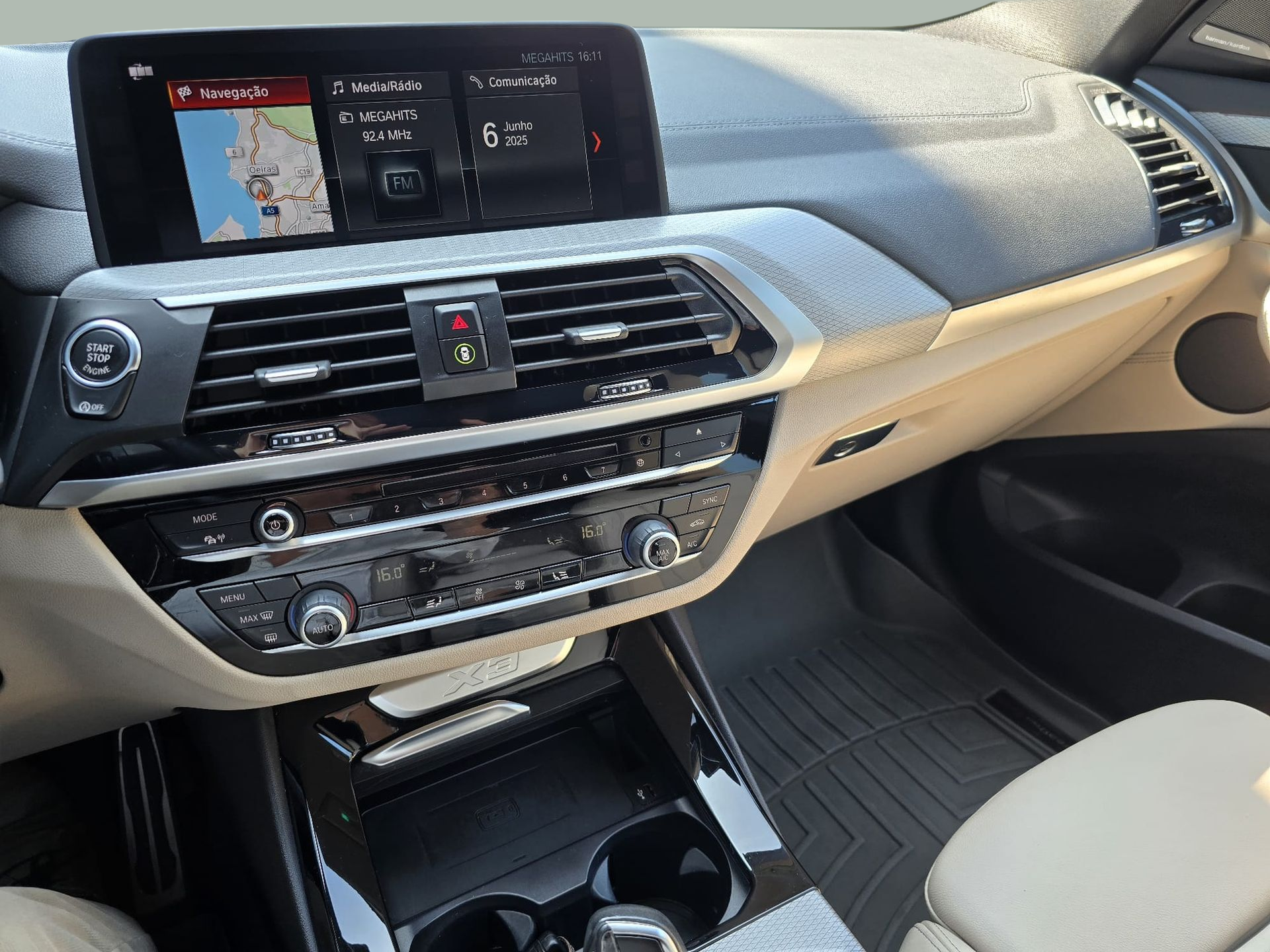 BMW X3 xDrive30d color Azul. Año 2018. 195KW(265CV). Diesel. En concesionario Santogal Oeiras de Oeiras