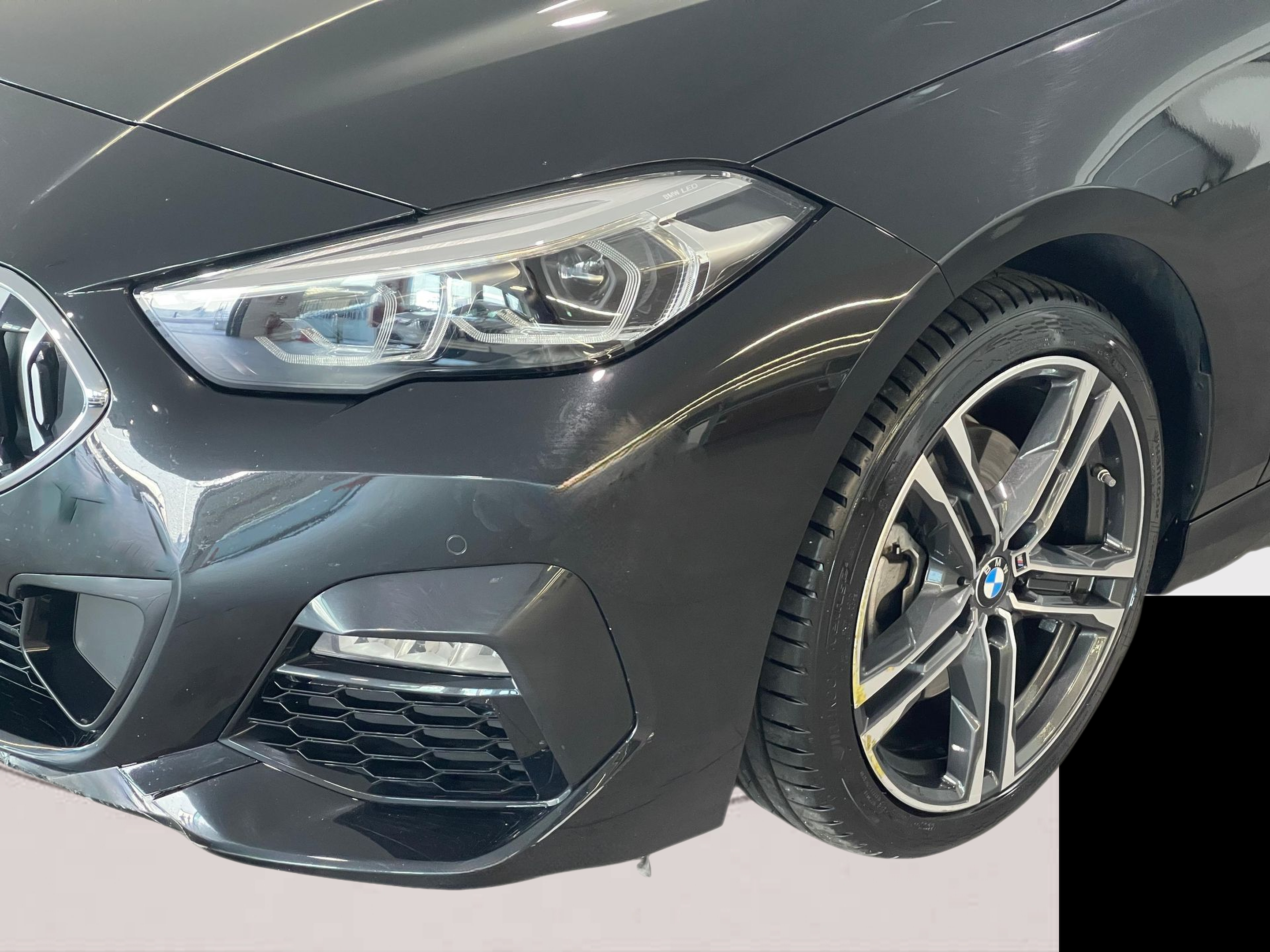 BMW Série 2 216d Gran Coupe color Negro. Año 2024. 85KW(116CV). Diesel. En concesionario Santogal Carnaxide de Oeiras