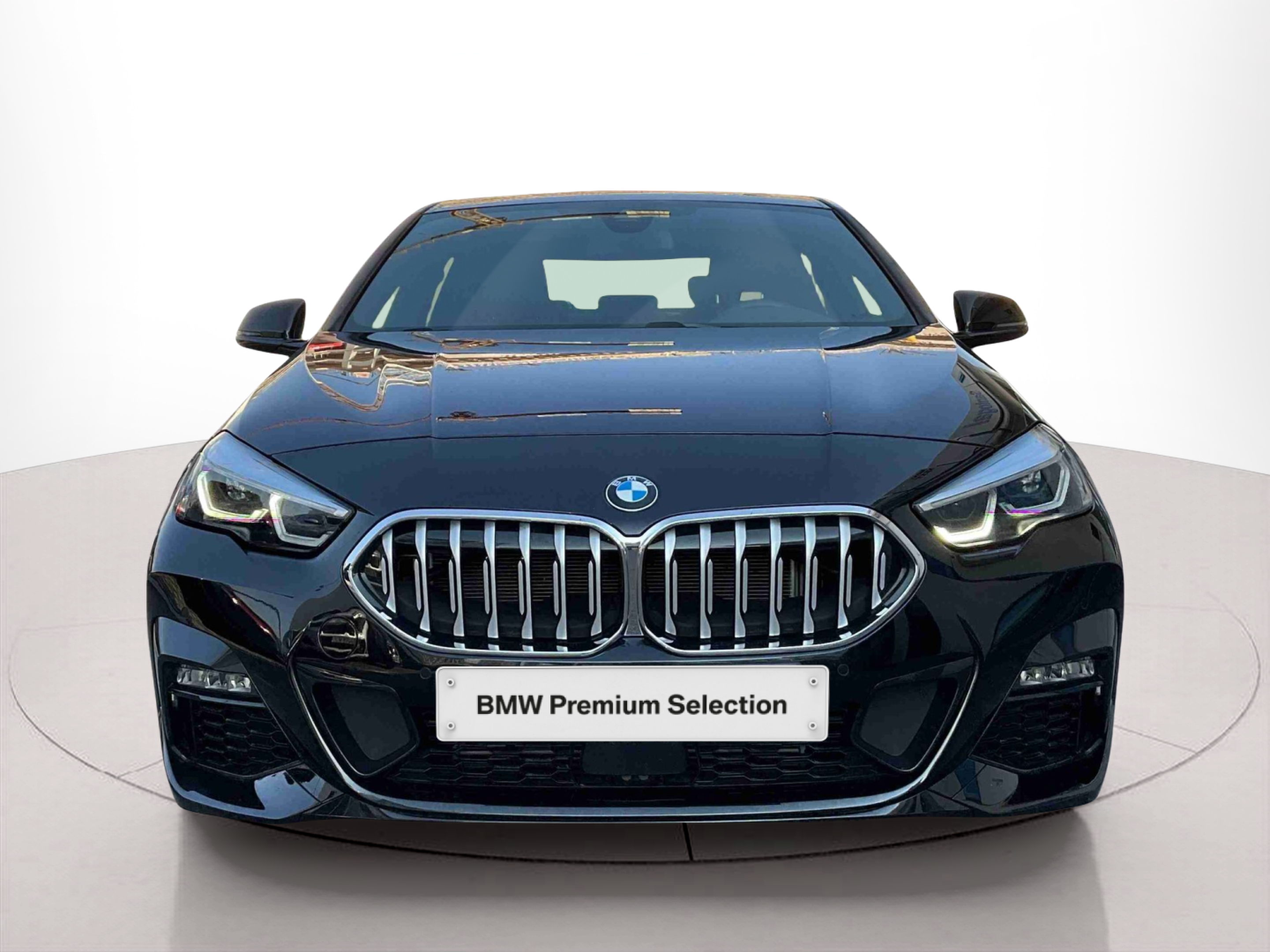 Fotos de BMW Série 2 216d Gran Coupe color Negro. Año 2024. 85KW(116CV). Diesel. En concesionario Santogal Setúbal de Setúbal