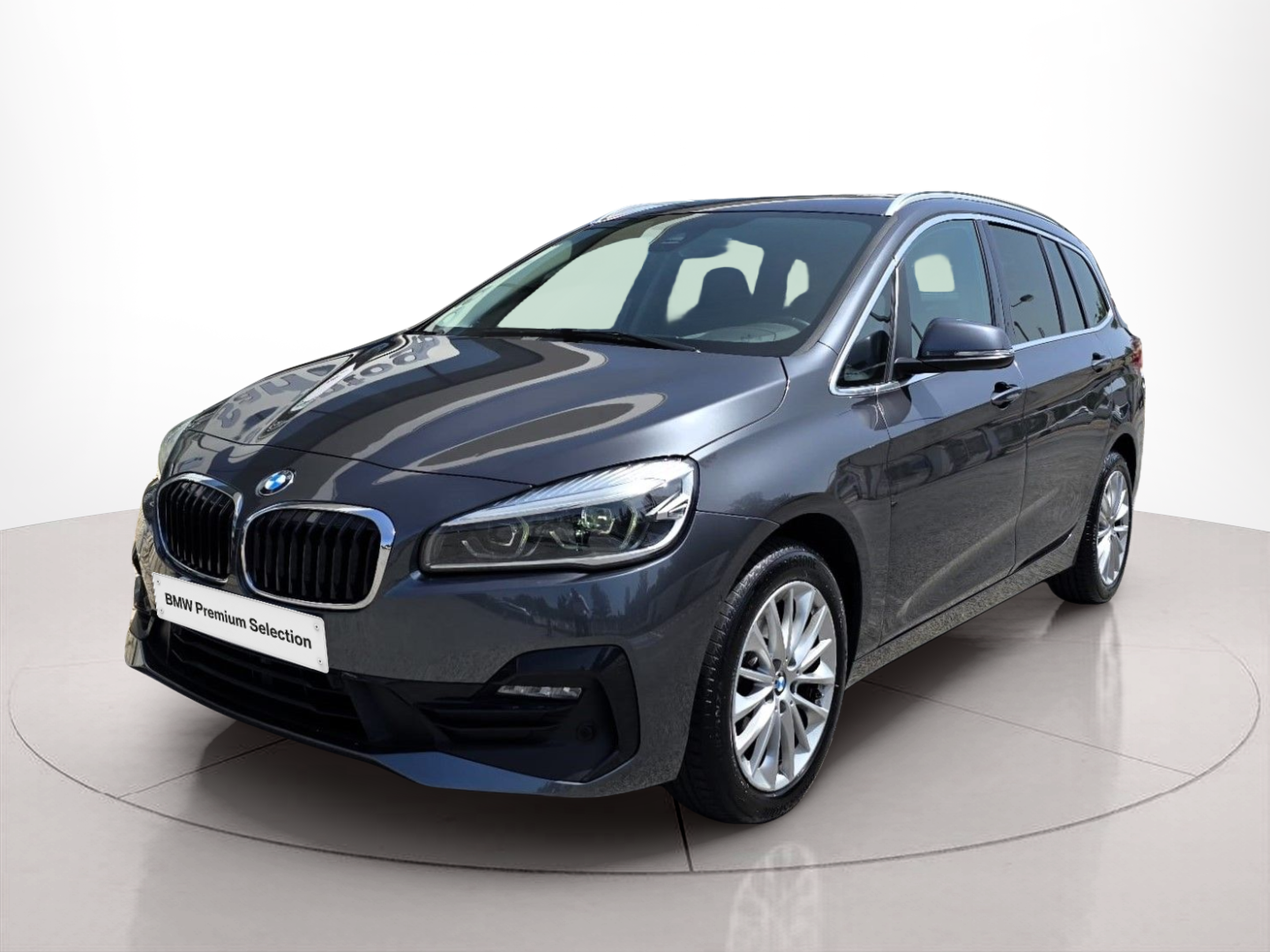 Fotos de BMW Série 2 216d Gran Tourer color Gris. Año 2020. 85KW(116CV). Diesel. En concesionario Santogal Oeiras de Oeiras