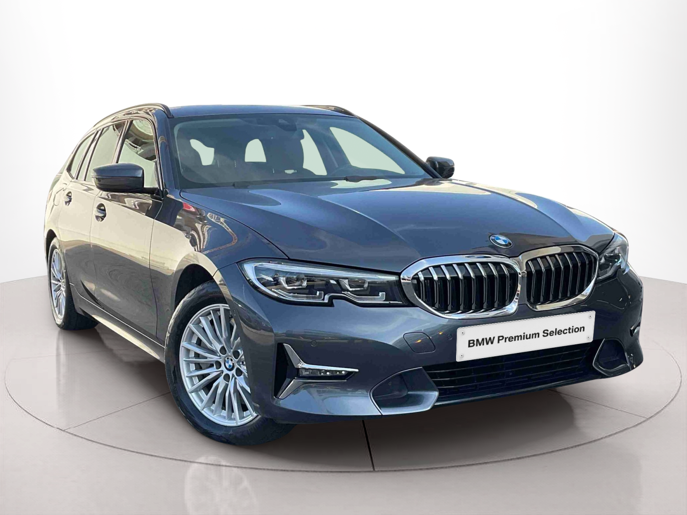 Fotos de BMW Série 3 330e Touring color Gris. Año 2021. 215KW(292CV). Elétrico / Gasolina Híbrido. En concesionario Santogal Setúbal de Setúbal