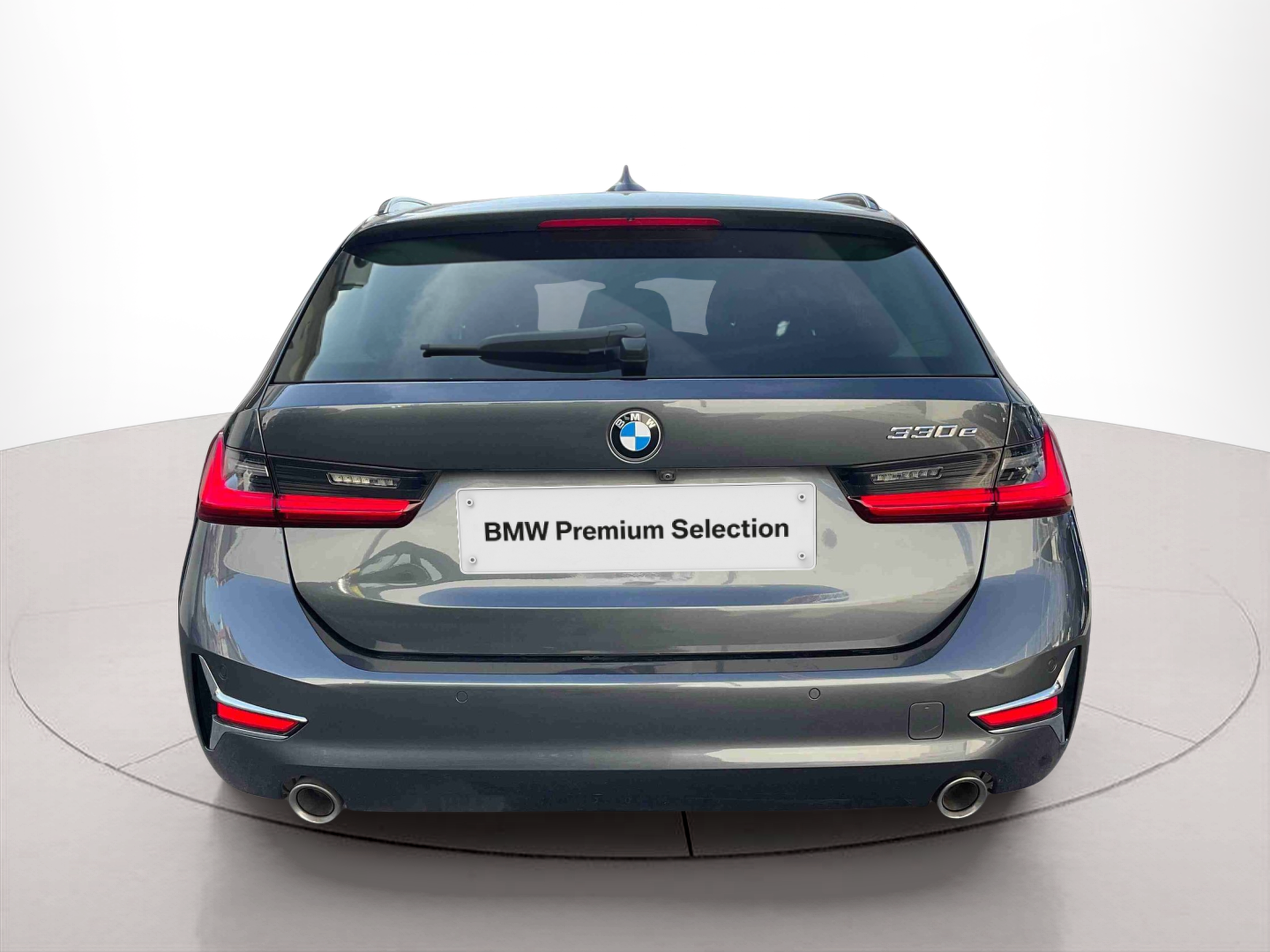 BMW Série 3 330e Touring color Gris. Año 2021. 215KW(292CV). Elétrico / Gasolina Híbrido. En concesionario Santogal Setúbal de Setúbal