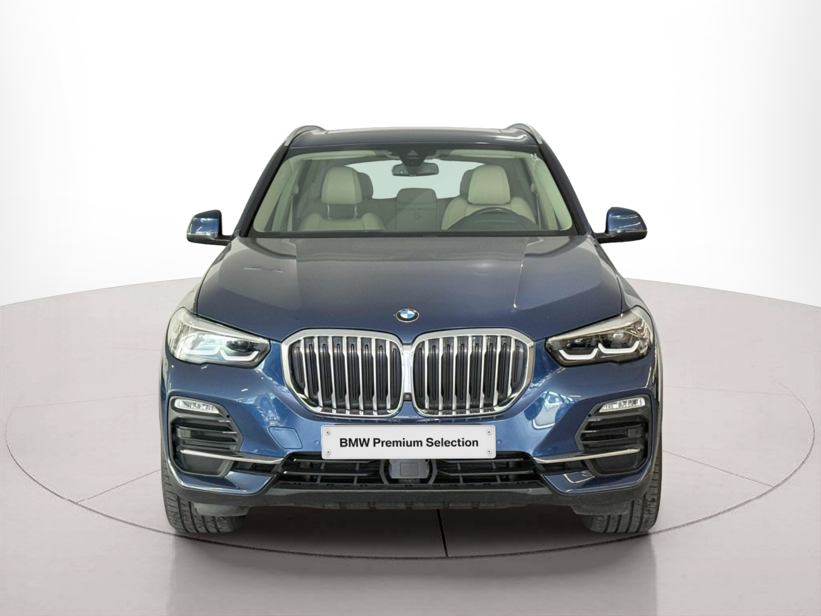 Fotos de BMW X5 xDrive45e color Azul. Año 2020. 290KW(394CV). Elétrico / Gasolina Híbrido. En concesionario Santogal Carnaxide de Oeiras