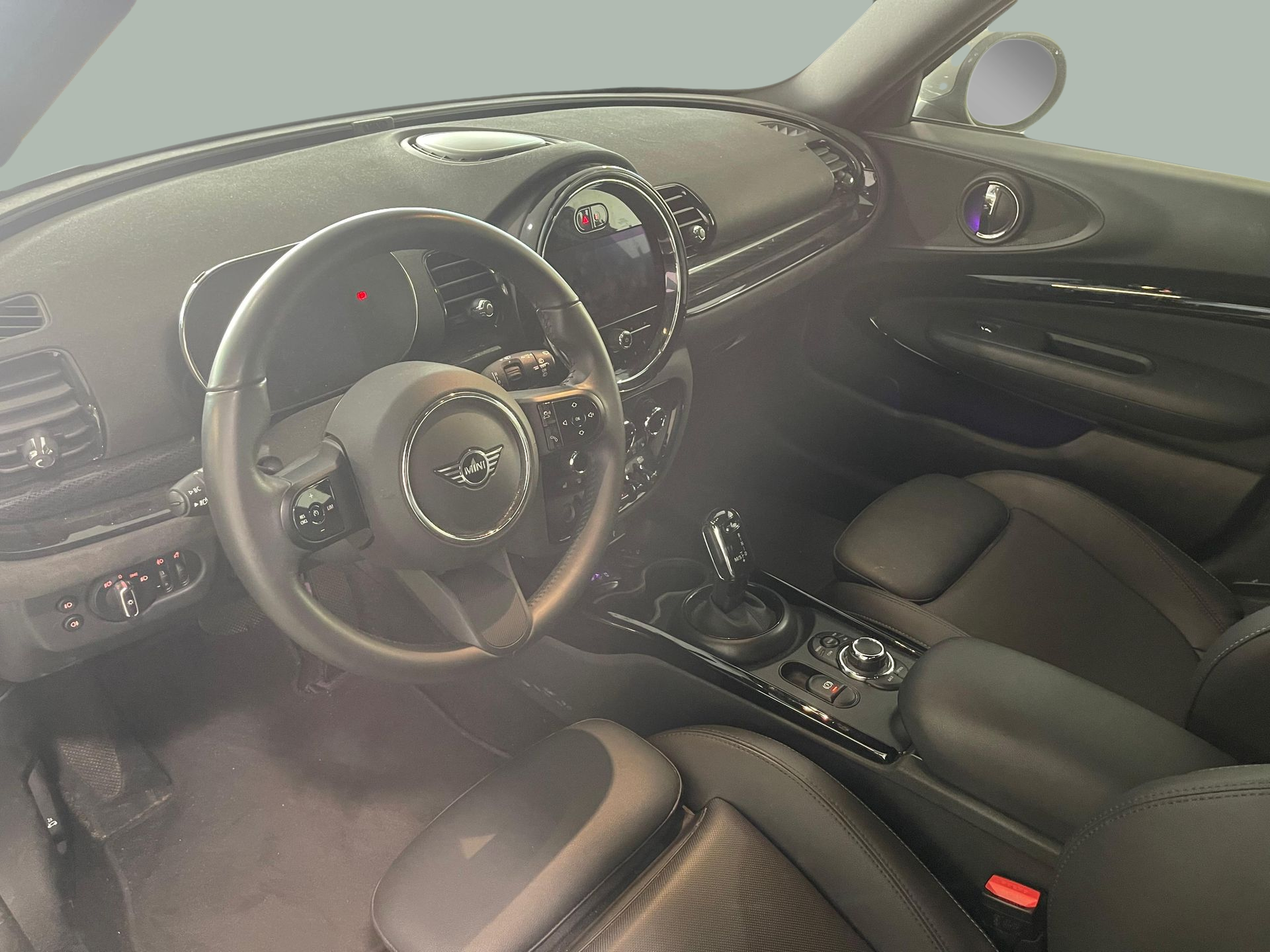 fotoG 6 del MINI MINI Clubman Cooper D 110 kW (150 CV) 150cv Diesel de 2023 em Oeiras