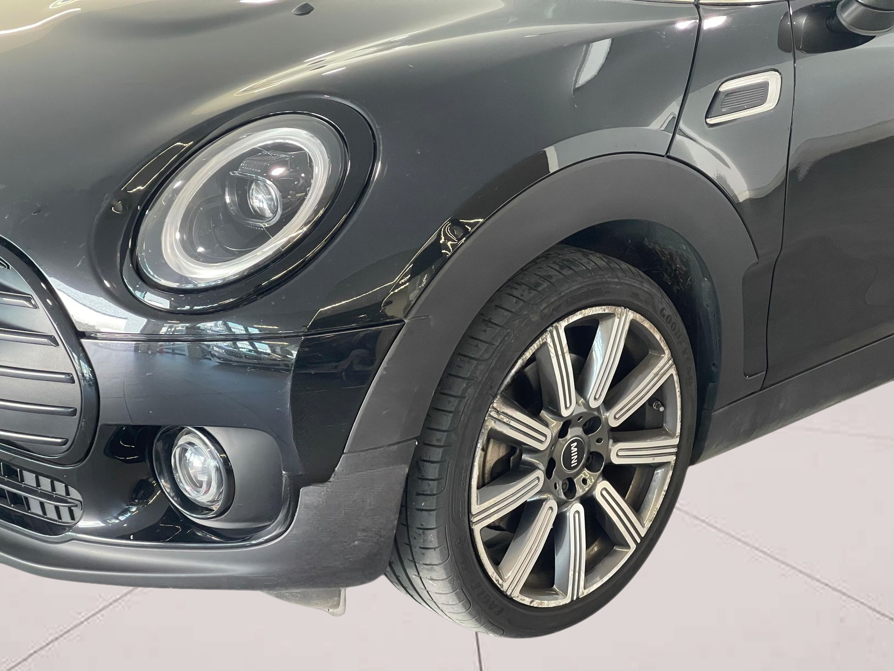 fotoG 5 del MINI MINI Clubman Cooper D 110 kW (150 CV) 150cv Diesel de 2023 em Oeiras