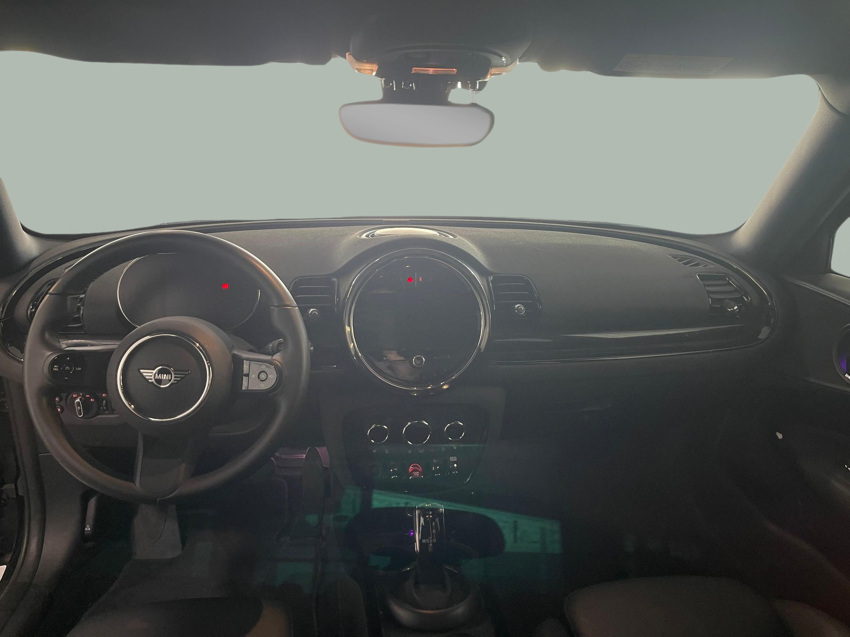 fotoG 8 del MINI MINI Clubman Cooper D 110 kW (150 CV) 150cv Diesel de 2023 em Oeiras