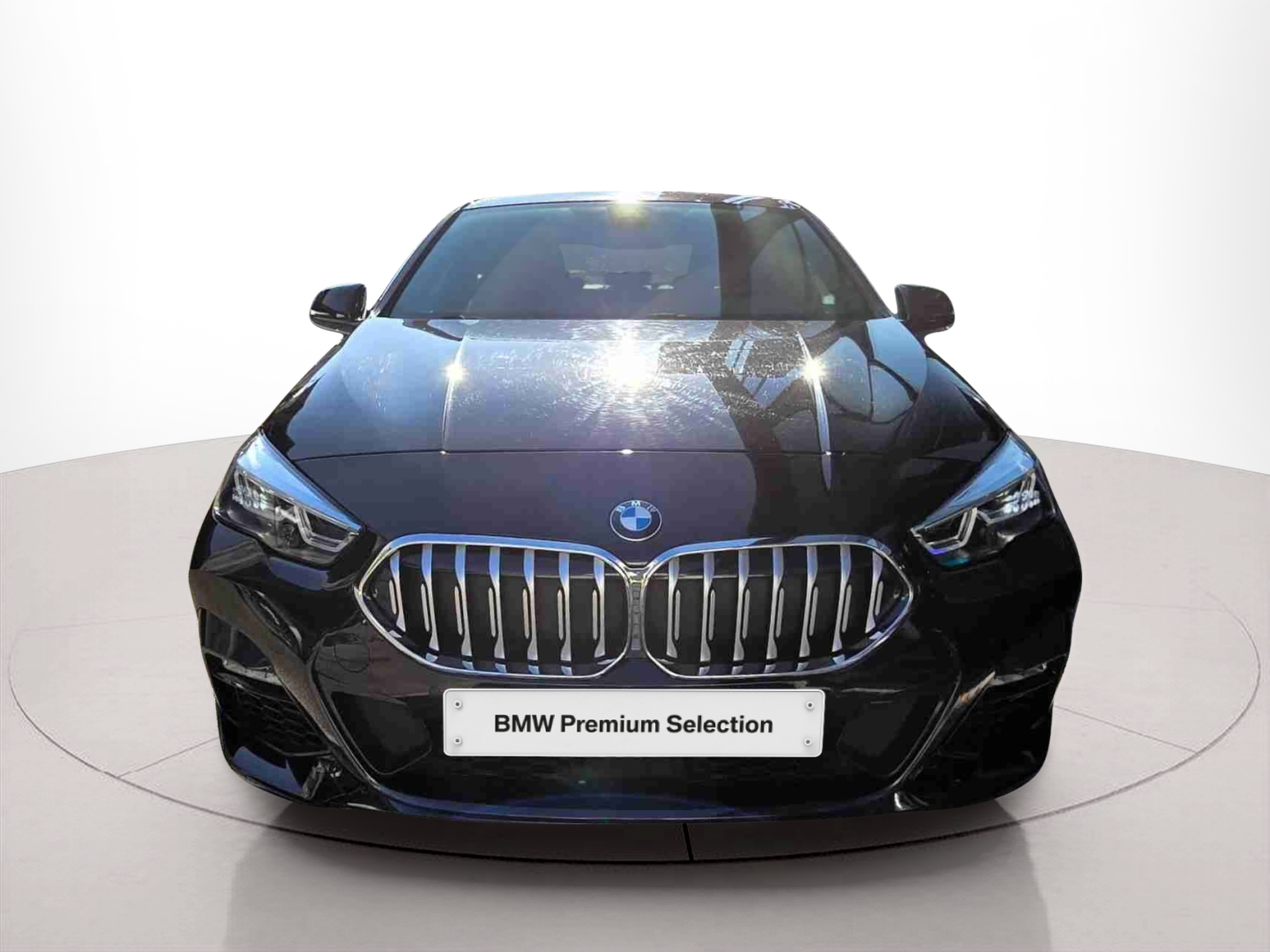 Fotos de BMW Série 2 216d Gran Coupe color Negro. Año 2024. 85KW(116CV). Diesel. En concesionario Santogal Oeiras de Oeiras