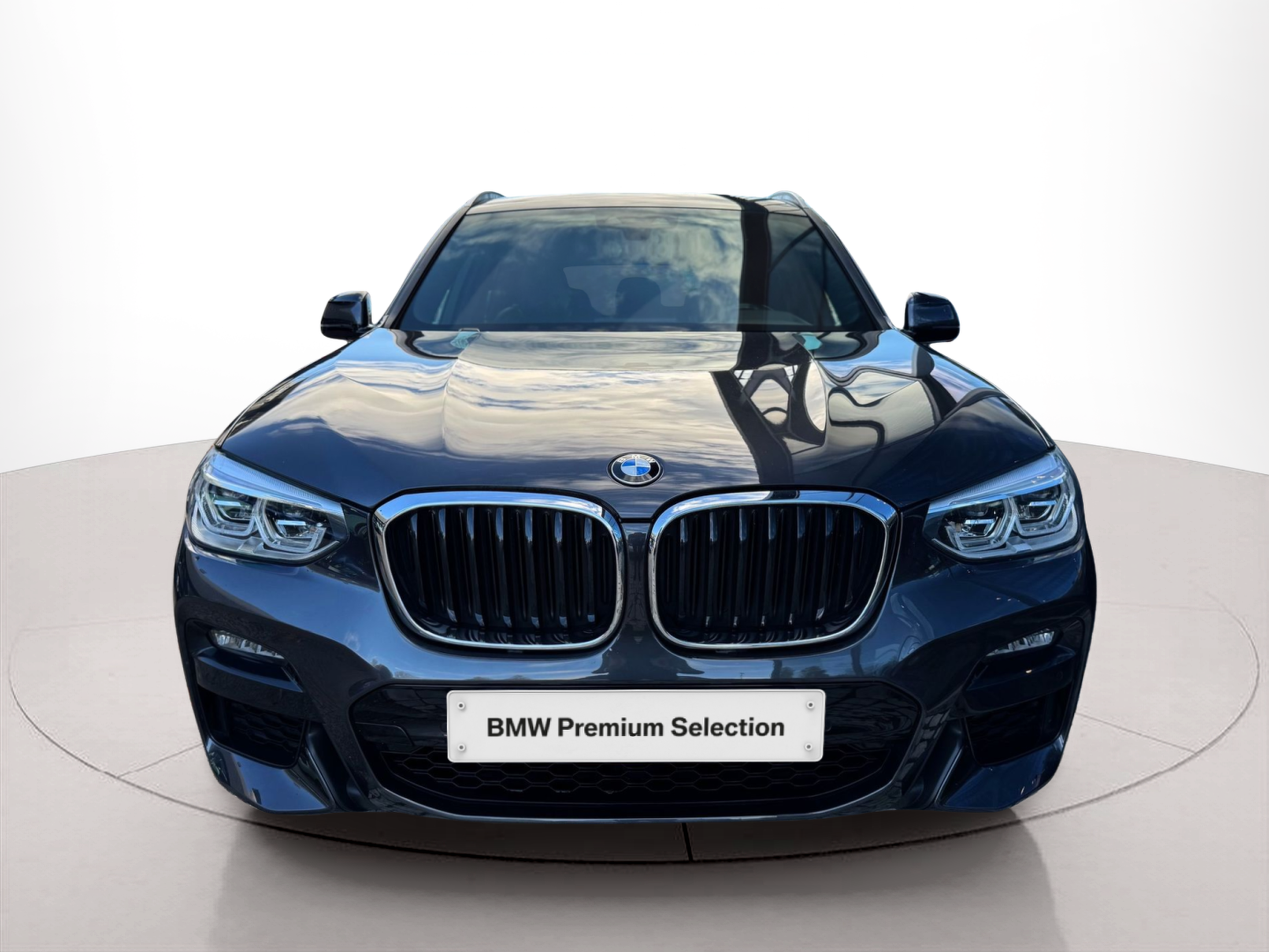 Fotos de BMW X3 xDrive30e color Gris. Año 2020. 215KW(292CV). Elétrico / Gasolina Híbrido. En concesionario Santogal Oeiras de Oeiras