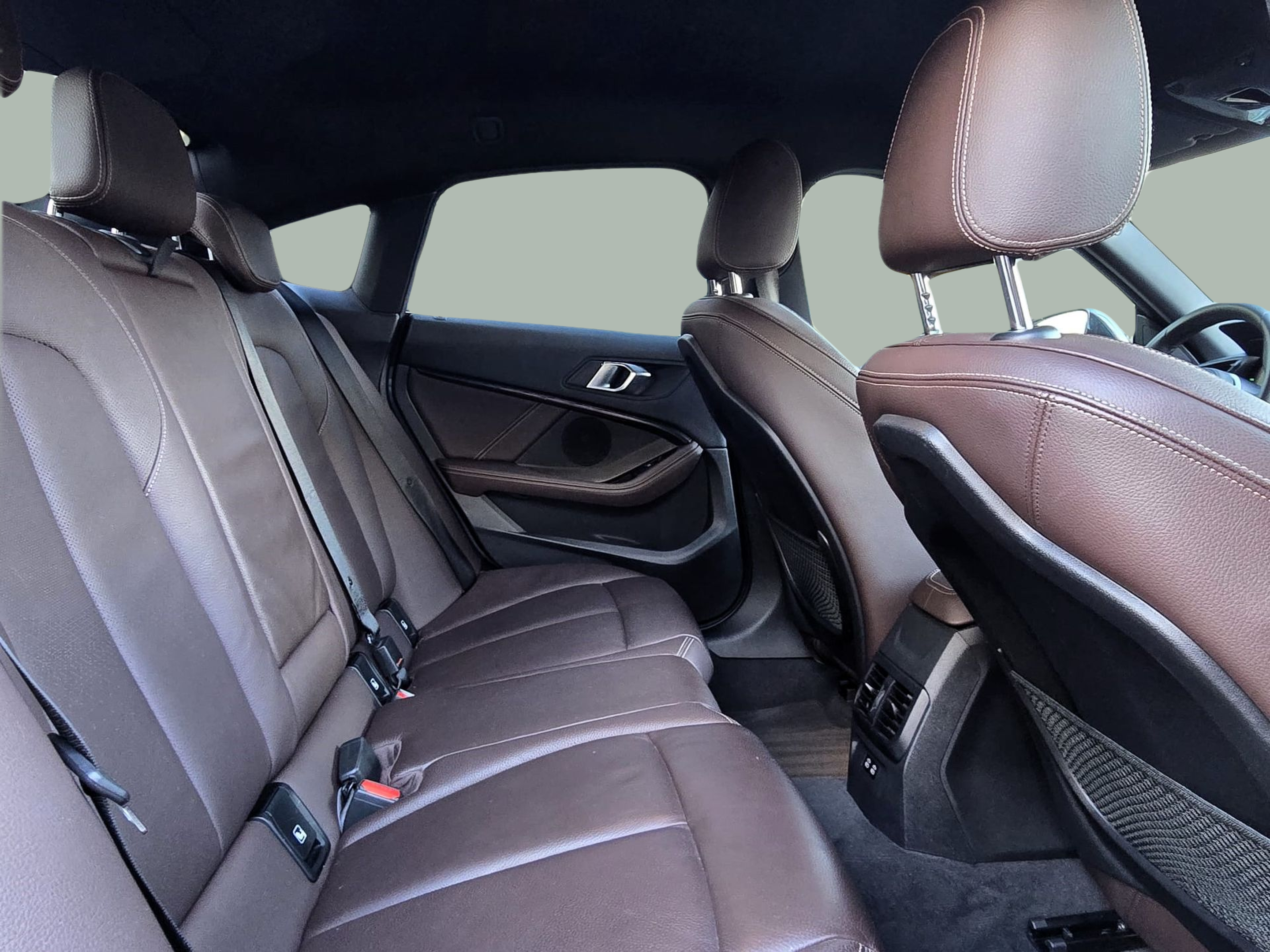 BMW Série 2 220d Gran Coupé color Gris. Año 2020. 140KW(190CV). Diesel. En concesionario Santogal Oeiras de Oeiras