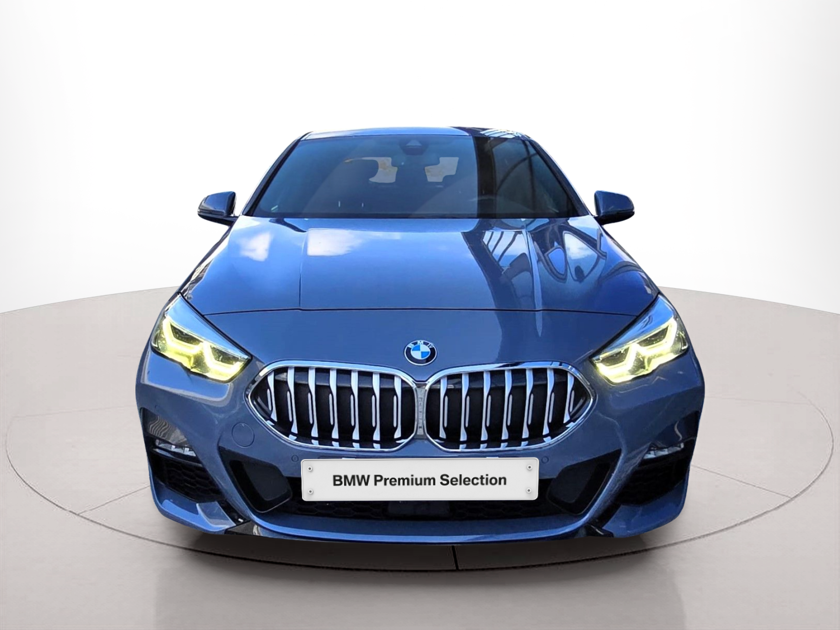 Fotos de BMW Série 2 220d Gran Coupé color Gris. Año 2020. 140KW(190CV). Diesel. En concesionario Santogal Oeiras de Oeiras