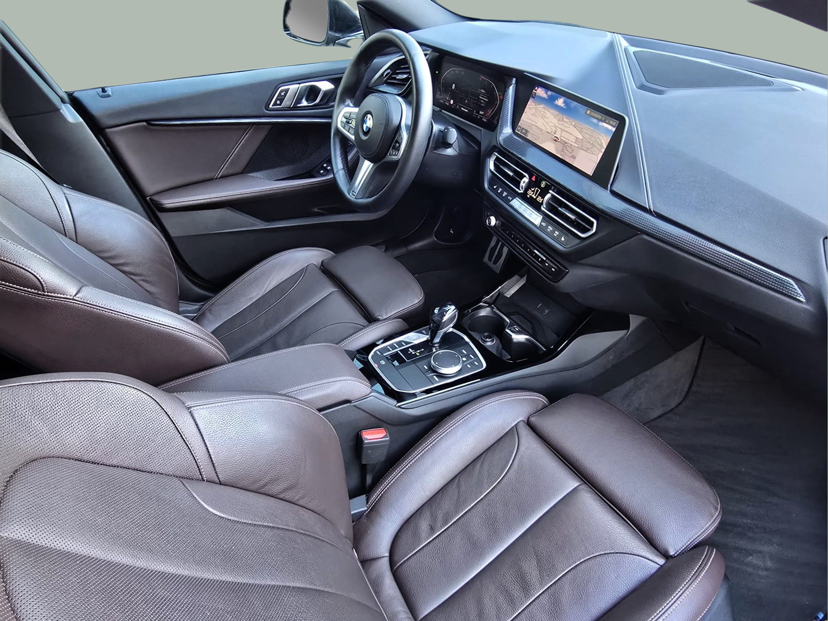 BMW Série 2 220d Gran Coupé color Gris. Año 2020. 140KW(190CV). Diesel. En concesionario Santogal Oeiras de Oeiras