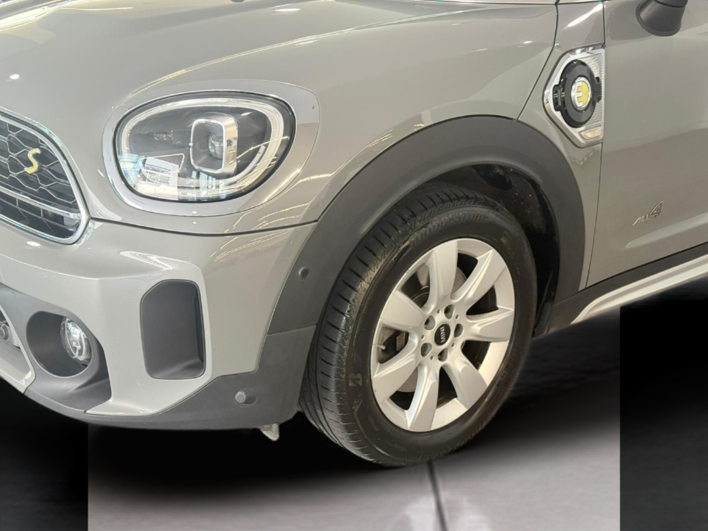 fotoG 5 del MINI MINI Countryman Cooper S E ALL4 162 kW (220 CV) 220cv Elétrico / Gasolina Híbrido de 2020 em Oeiras