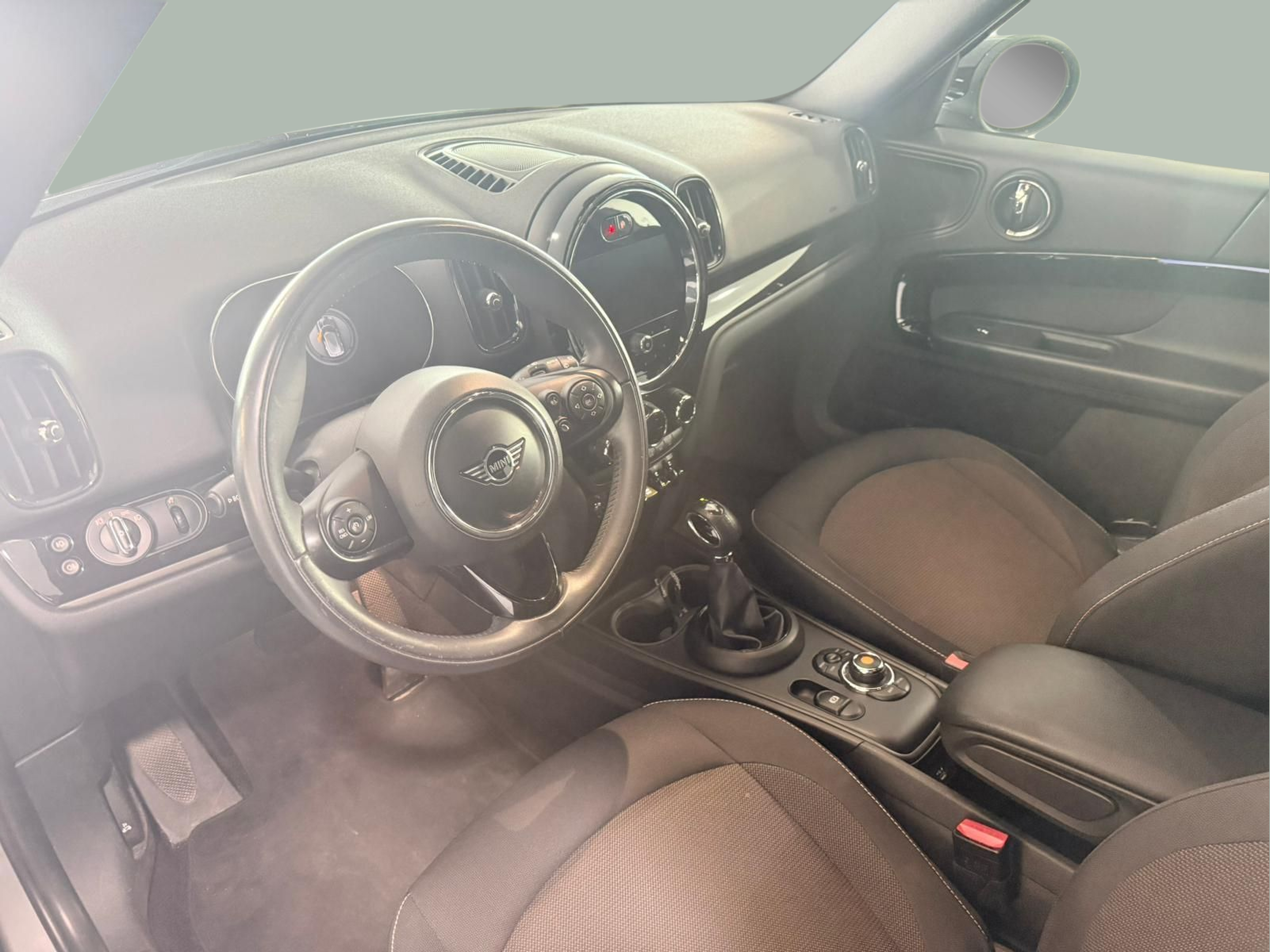 fotoG 7 del MINI MINI Countryman Cooper S E ALL4 162 kW (220 CV) 220cv Elétrico / Gasolina Híbrido de 2020 em Oeiras