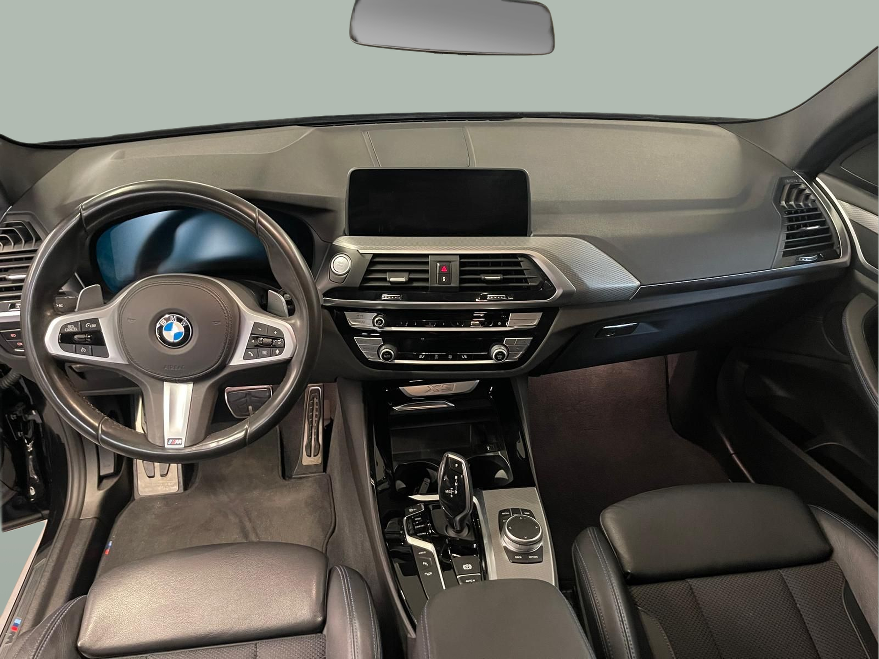 BMW X3 xDrive30e color Negro. Año 2020. 215KW(292CV). Elétrico / Gasolina Híbrido. En concesionario Santogal Carnaxide de Oeiras