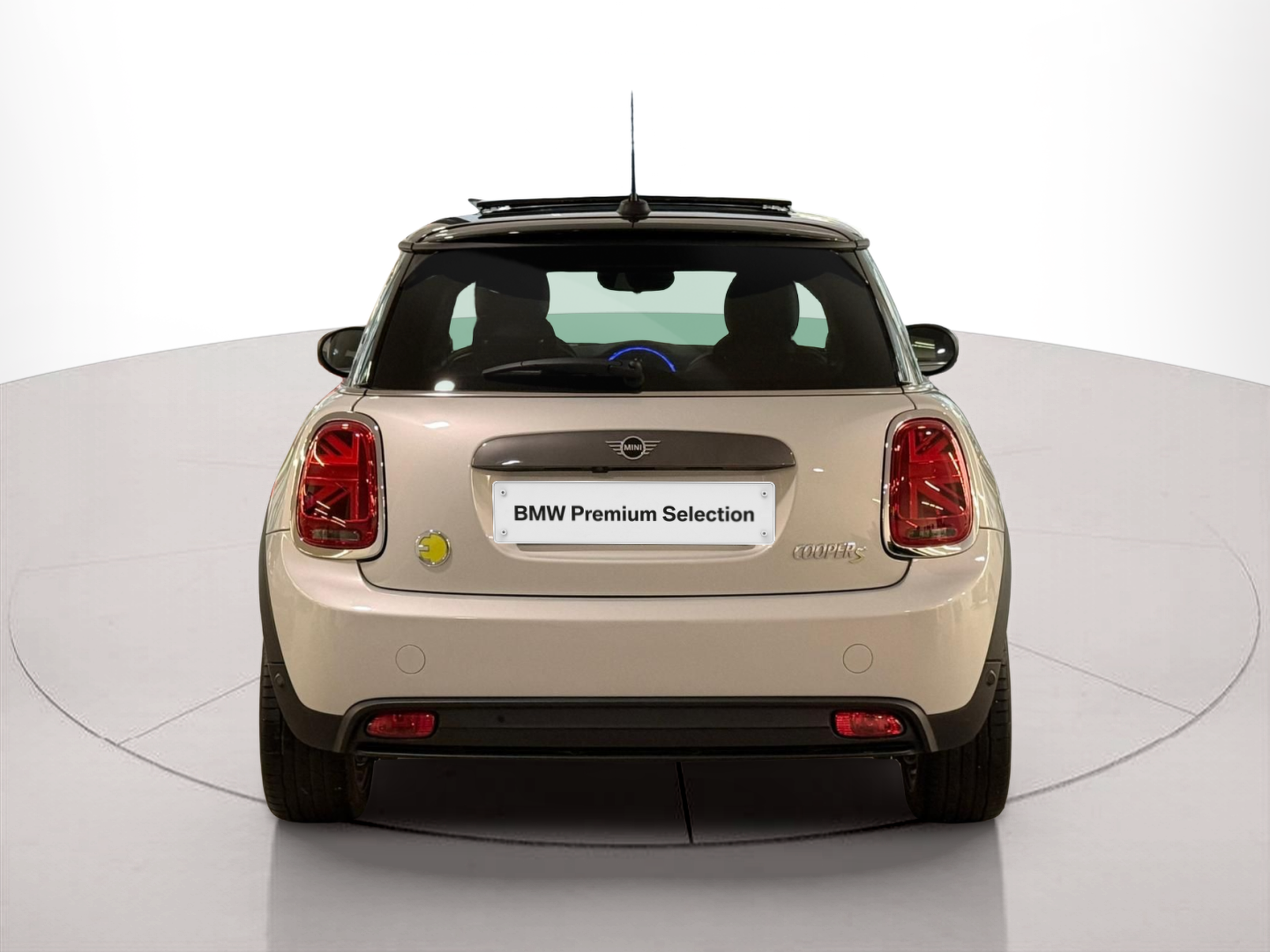 fotoG 3 del MINI MINI 3 Portas Cooper S E 135 kW (184 CV) 184cv Elétrico de 2020 em Oeiras