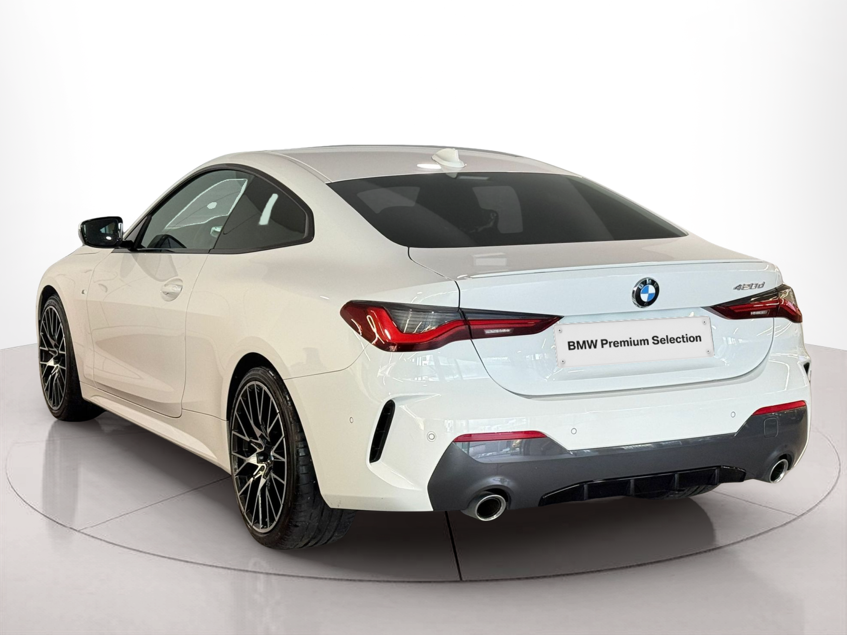 BMW Série 4 420d Coupe color Blanco. Año 2021. 140KW(190CV). Diesel. En concesionario Santogal Carnaxide de Oeiras