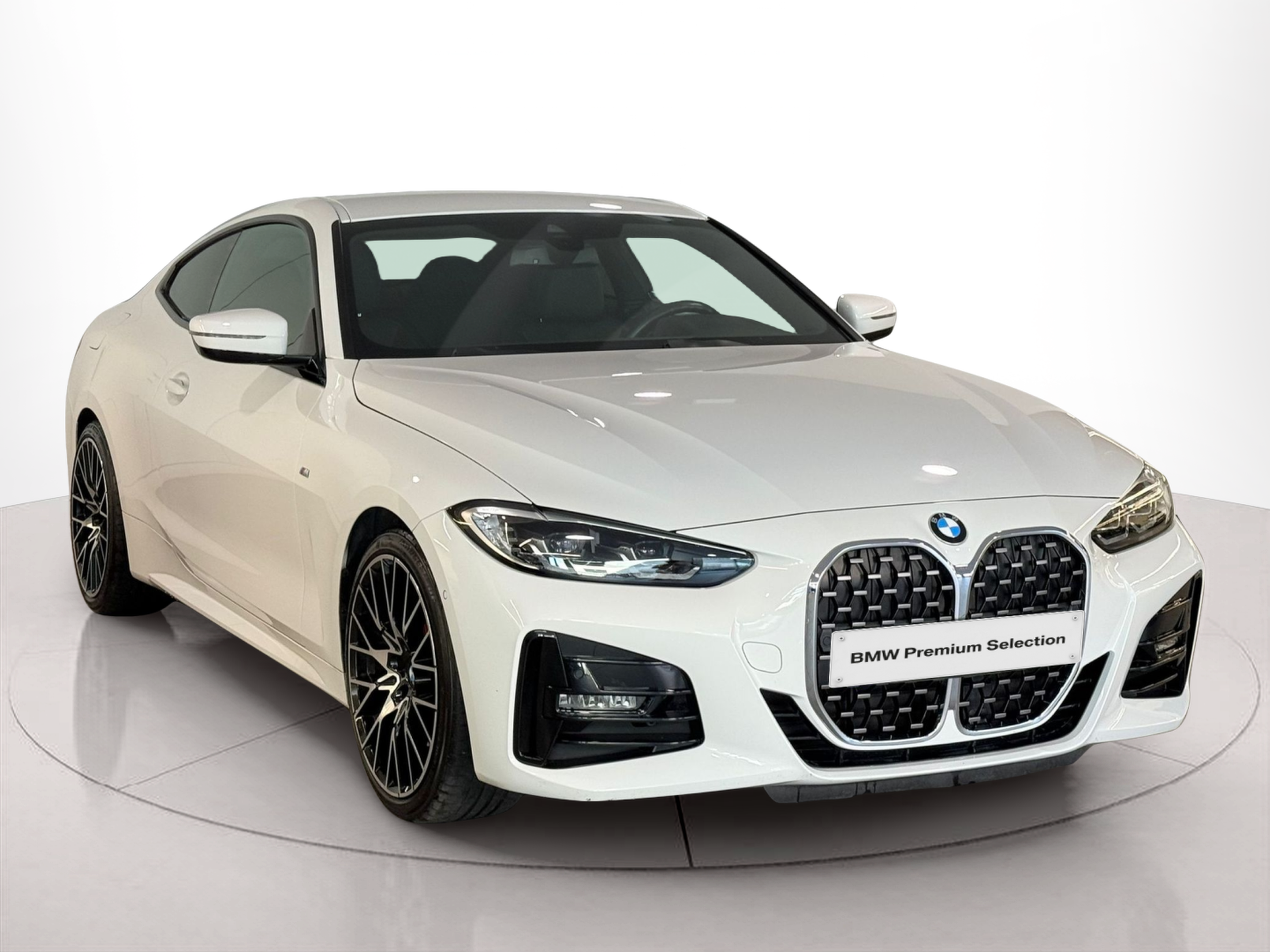 BMW Série 4 420d Coupe color Blanco. Año 2021. 140KW(190CV). Diesel. En concesionario Santogal Carnaxide de Oeiras
