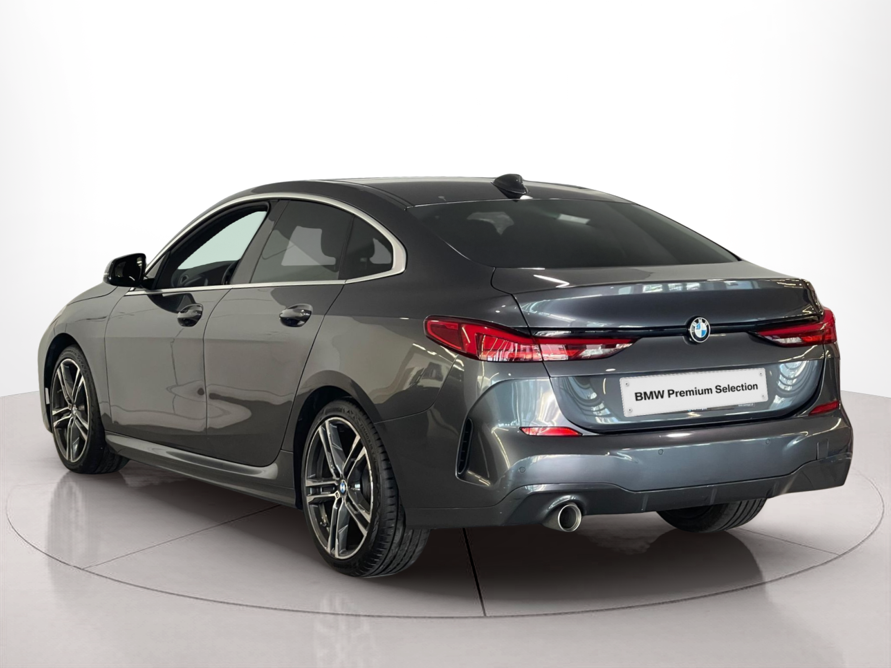 BMW Série 2 216d Gran Coupe color Gris. Año 2021. 85KW(116CV). Diesel. En concesionario Santogal Carnaxide de Oeiras