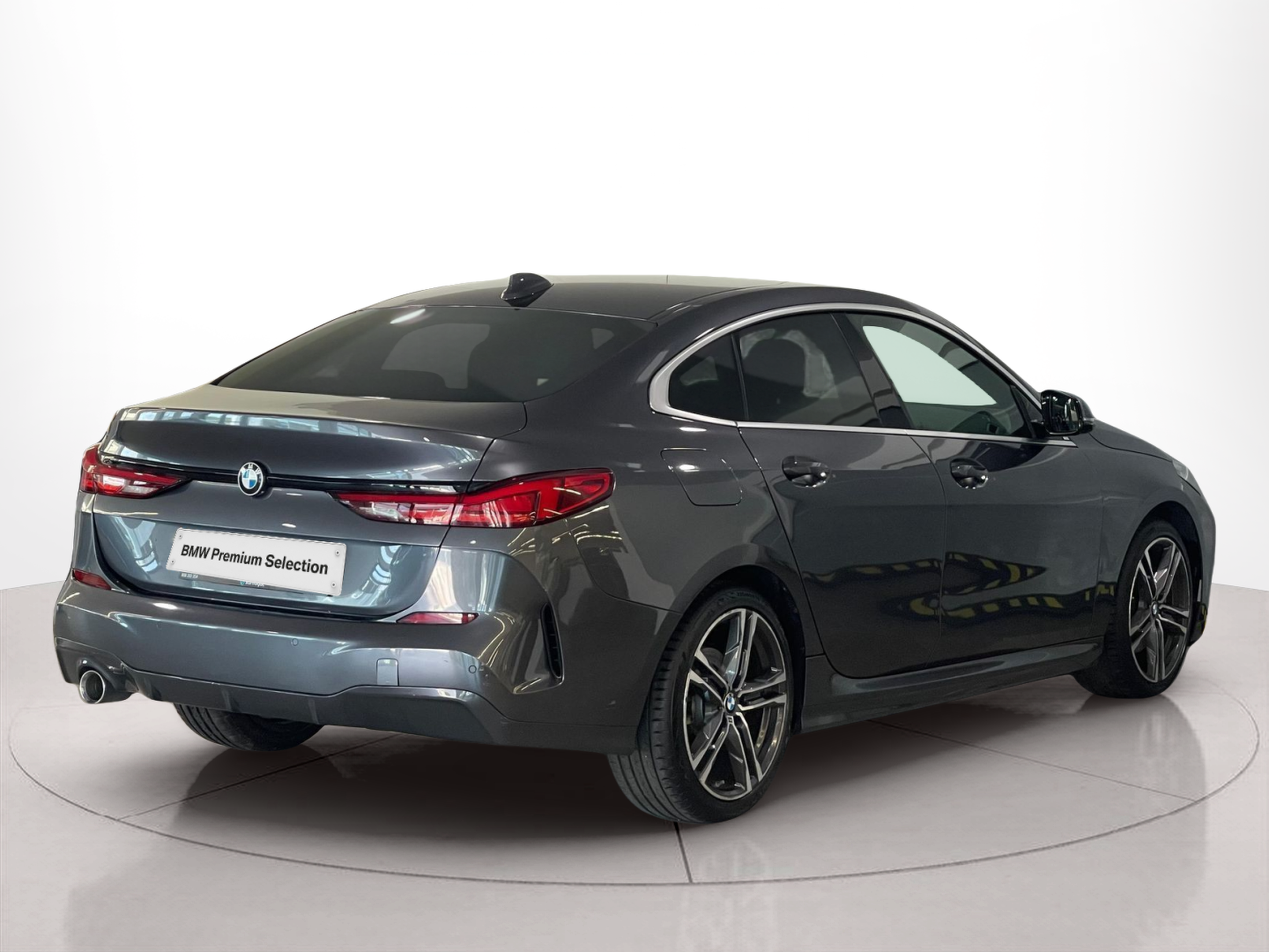 BMW Série 2 216d Gran Coupe color Gris. Año 2021. 85KW(116CV). Diesel. En concesionario Santogal Carnaxide de Oeiras