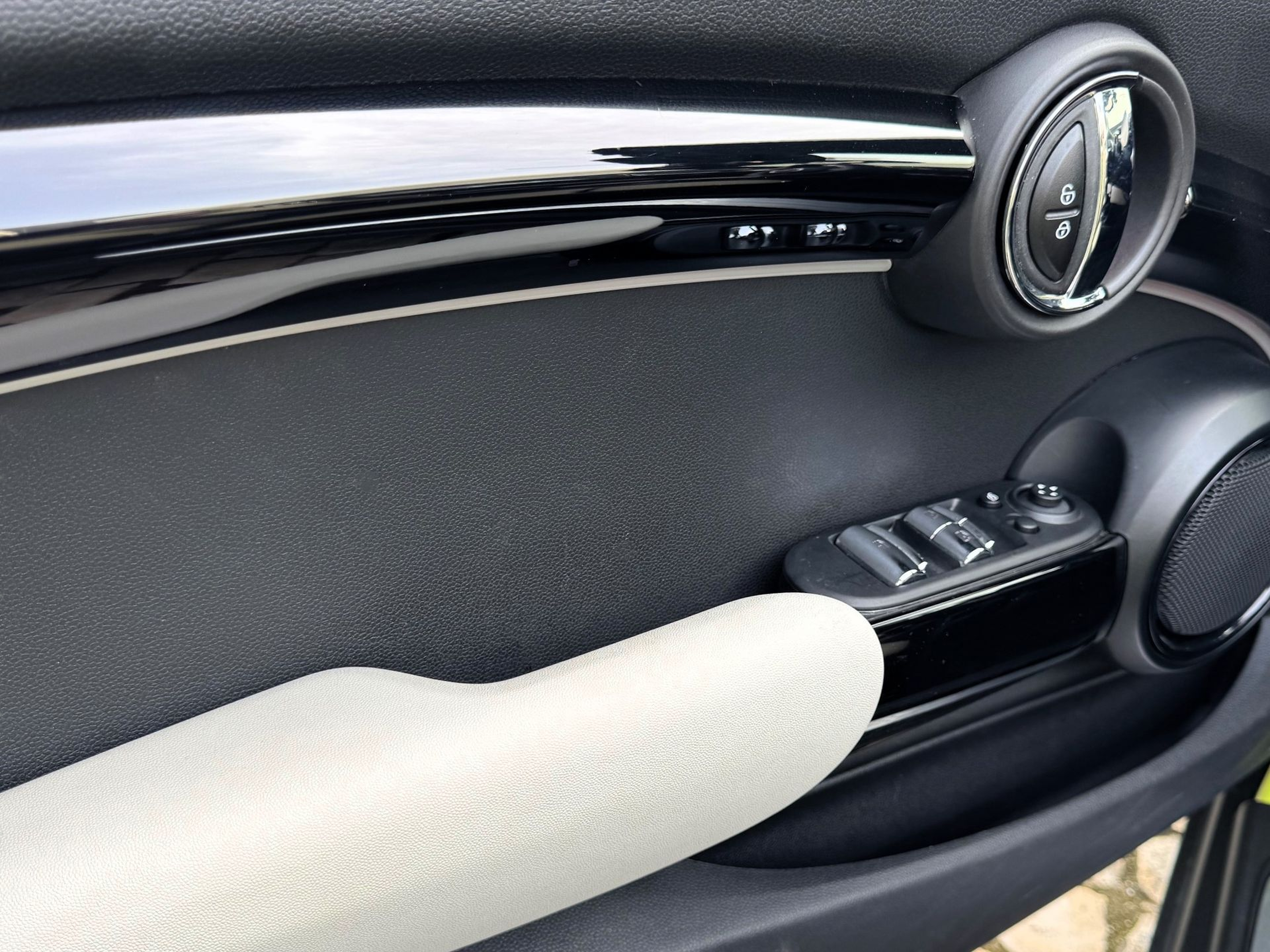 fotoG 11 del MINI MINI Cooper Cabrio S 131 kW (178 CV) 178cv Gasolina de 2021 em Oeiras