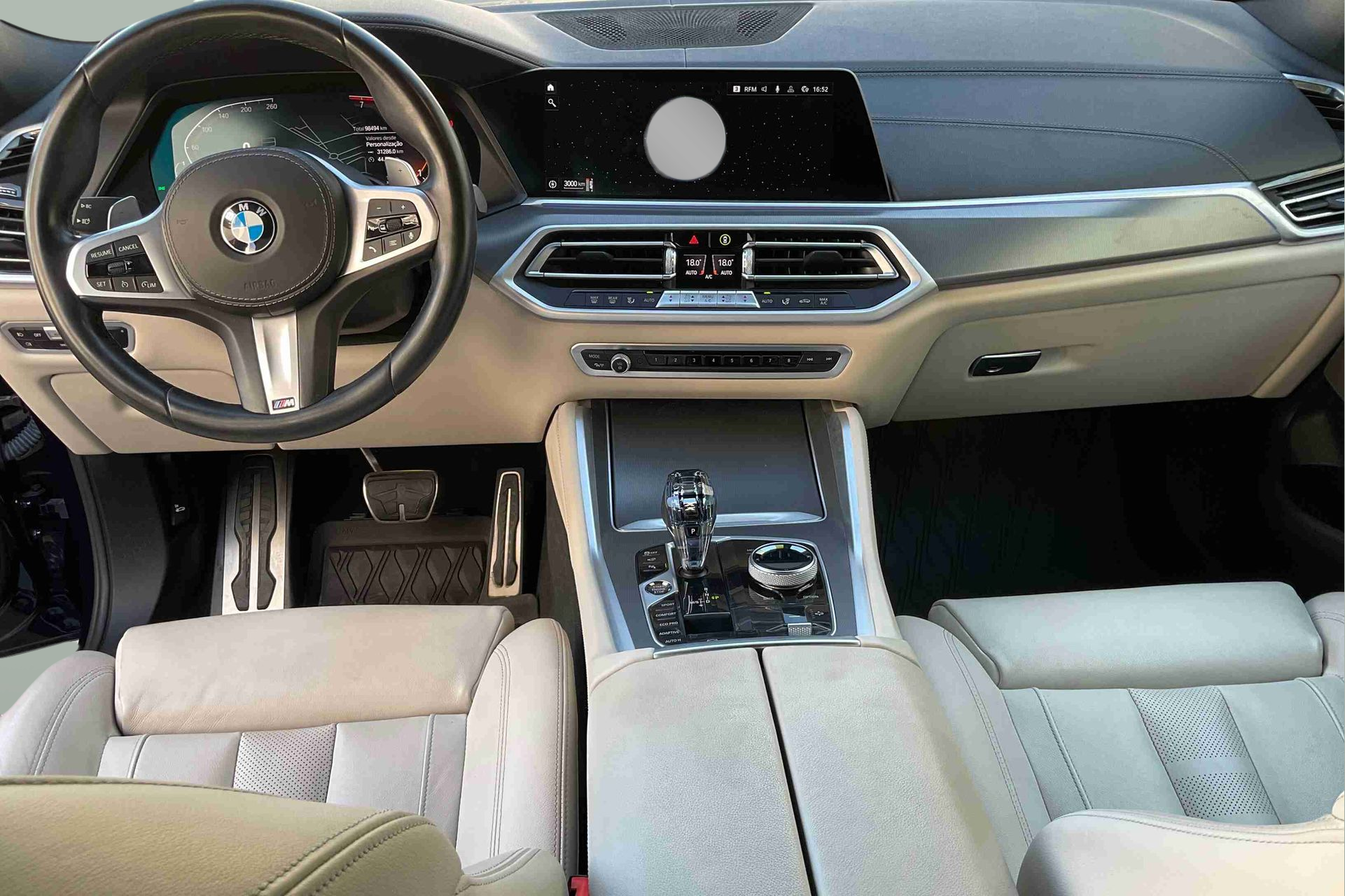 BMW X6 xDrive40i color Azul. Año 2021. 250KW(340CV). Gasolina. En concesionario Santogal Setúbal de Setúbal