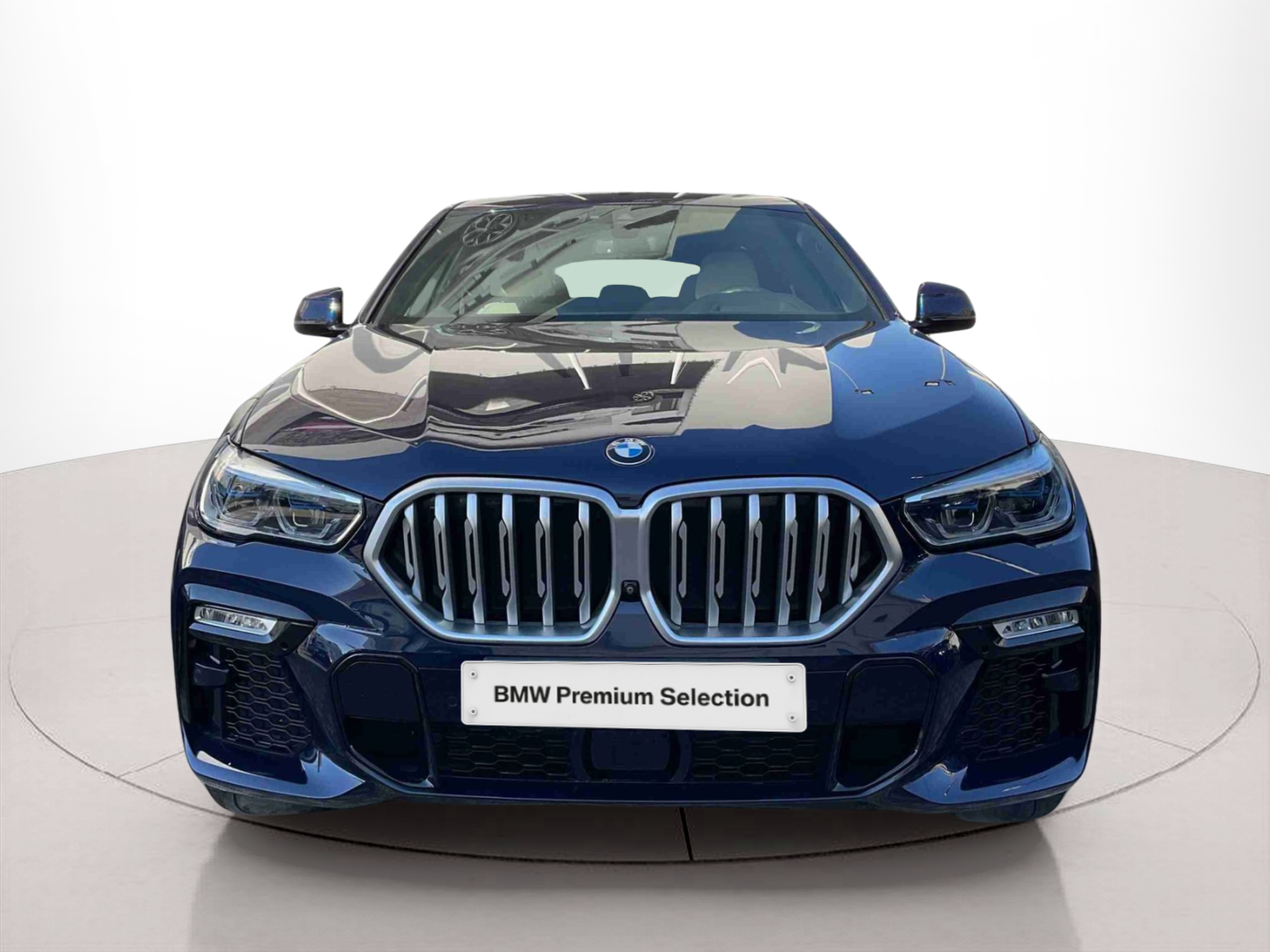 BMW X6 xDrive40i color Azul. Año 2021. 250KW(340CV). Gasolina. En concesionario Santogal Setúbal de Setúbal
