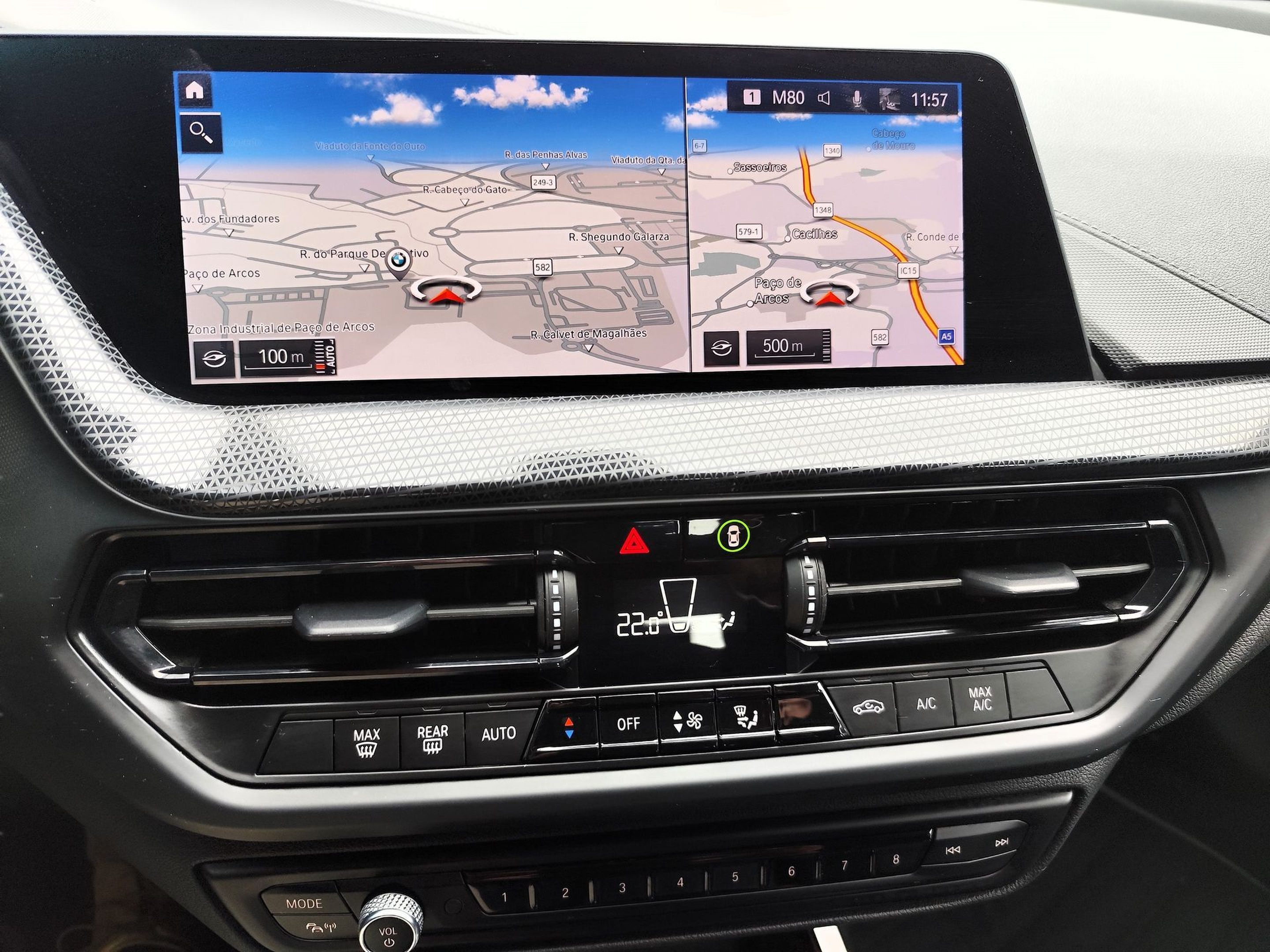 BMW Série 1 118d color Gris Plata. Año 2021. 110KW(150CV). Diesel. En concesionario Santogal Oeiras de Oeiras