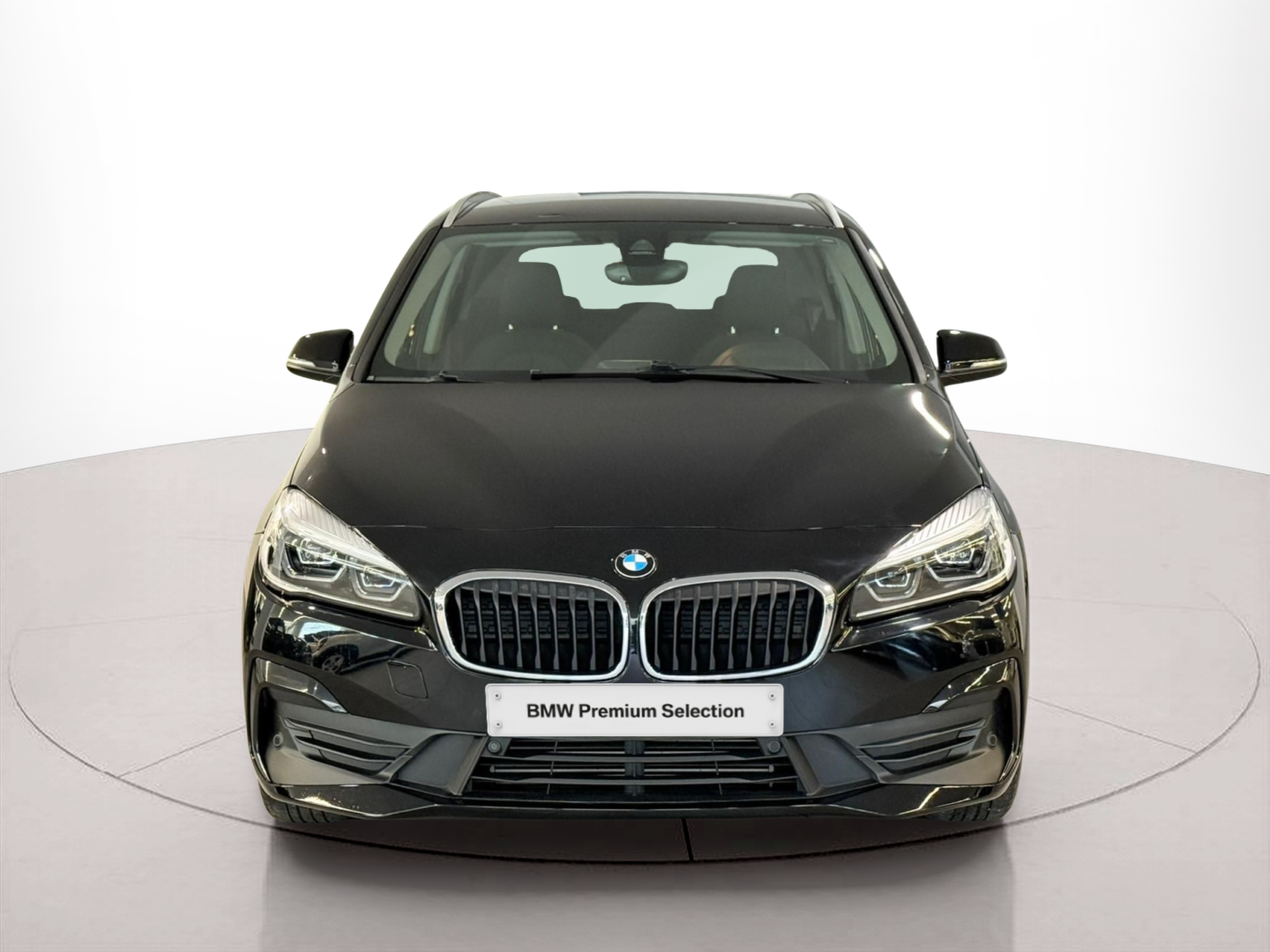 Fotos de BMW Série 2 216d Active Tourer color Negro. Año 2021. 85KW(116CV). Diesel. En concesionario Santogal Carnaxide de Oeiras