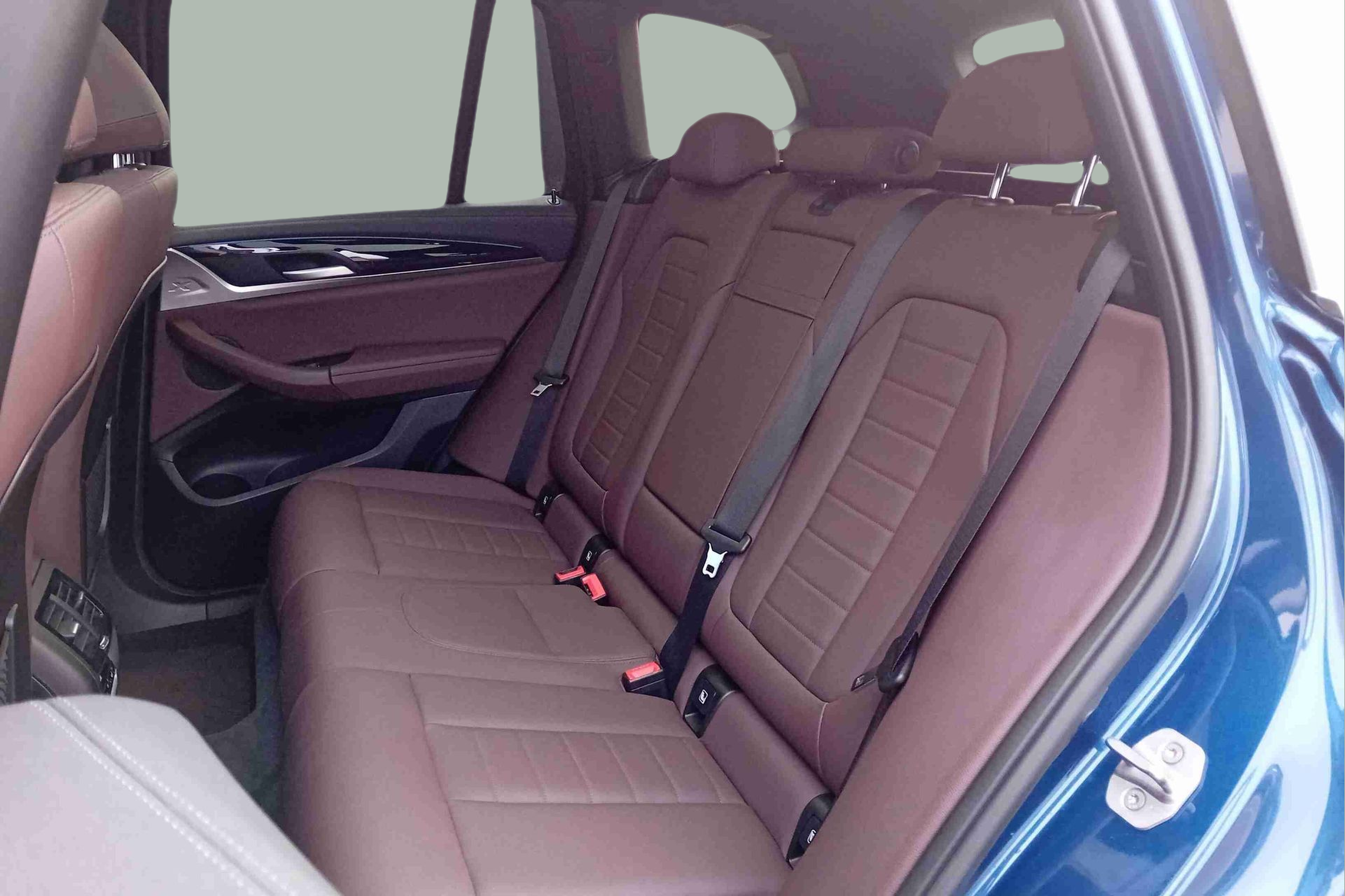 BMW iX3 iX3 80 kWh color Azul. Año 2022. 210KW(286CV). Elétrico. En concesionario Santogal Seixal de Seixal