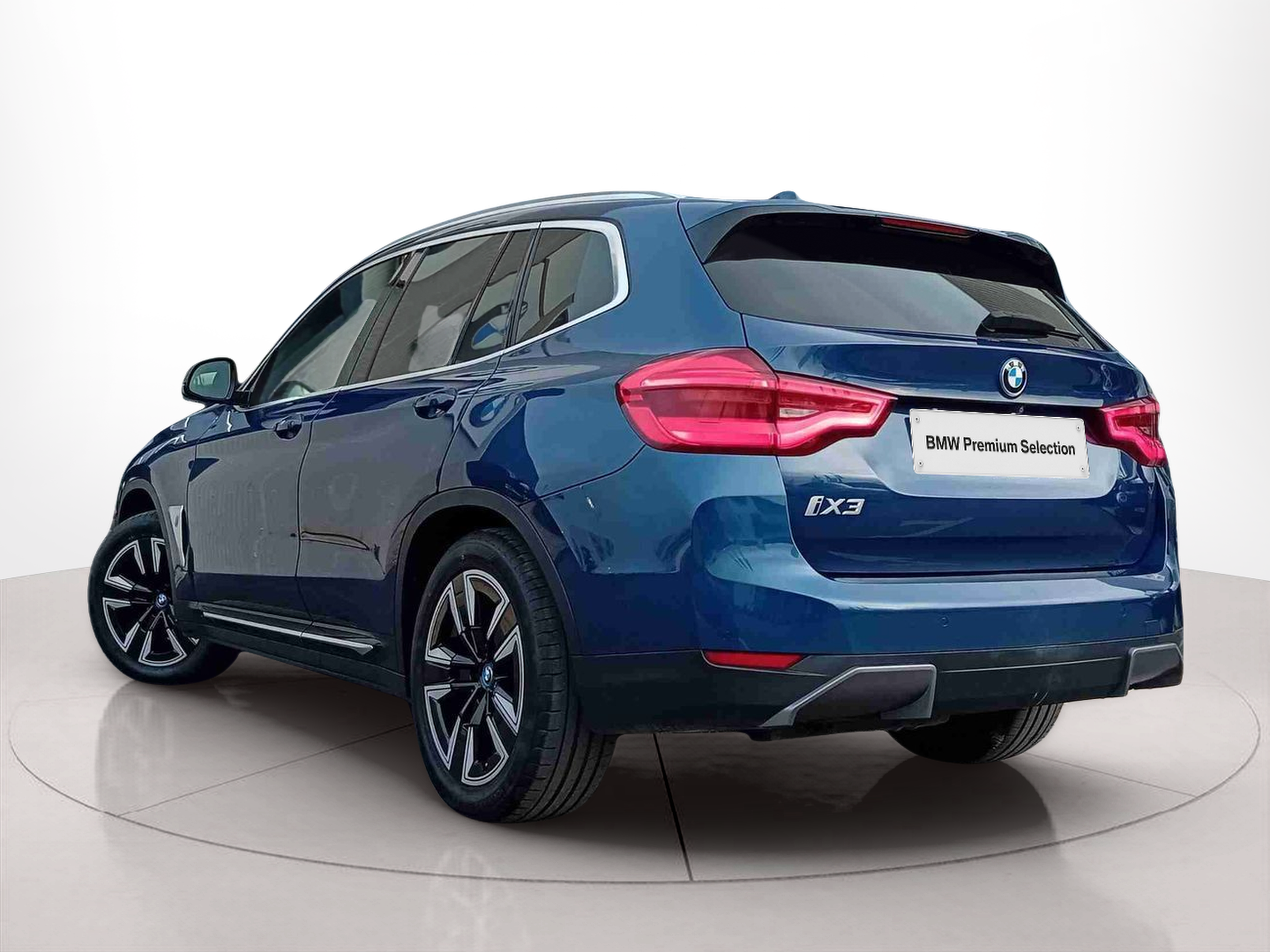 BMW iX3 iX3 80 kWh color Azul. Año 2022. 210KW(286CV). Elétrico. En concesionario Santogal Seixal de Seixal