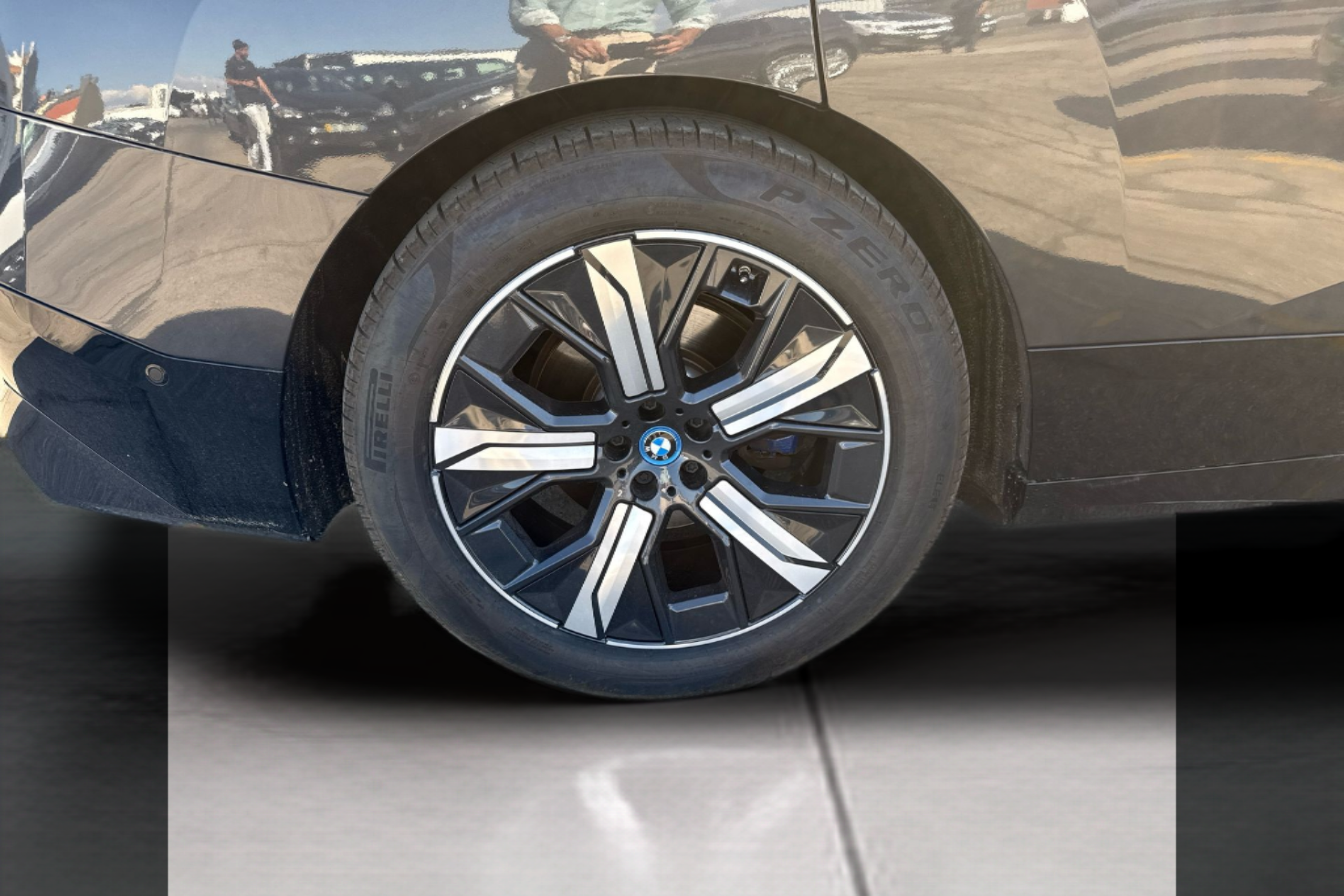 BMW iX xDrive40 color Gris. Año 2022. 240KW(326CV). Elétrico. En concesionario Santogal Praça de Espanha - Lisboa de Lisboa