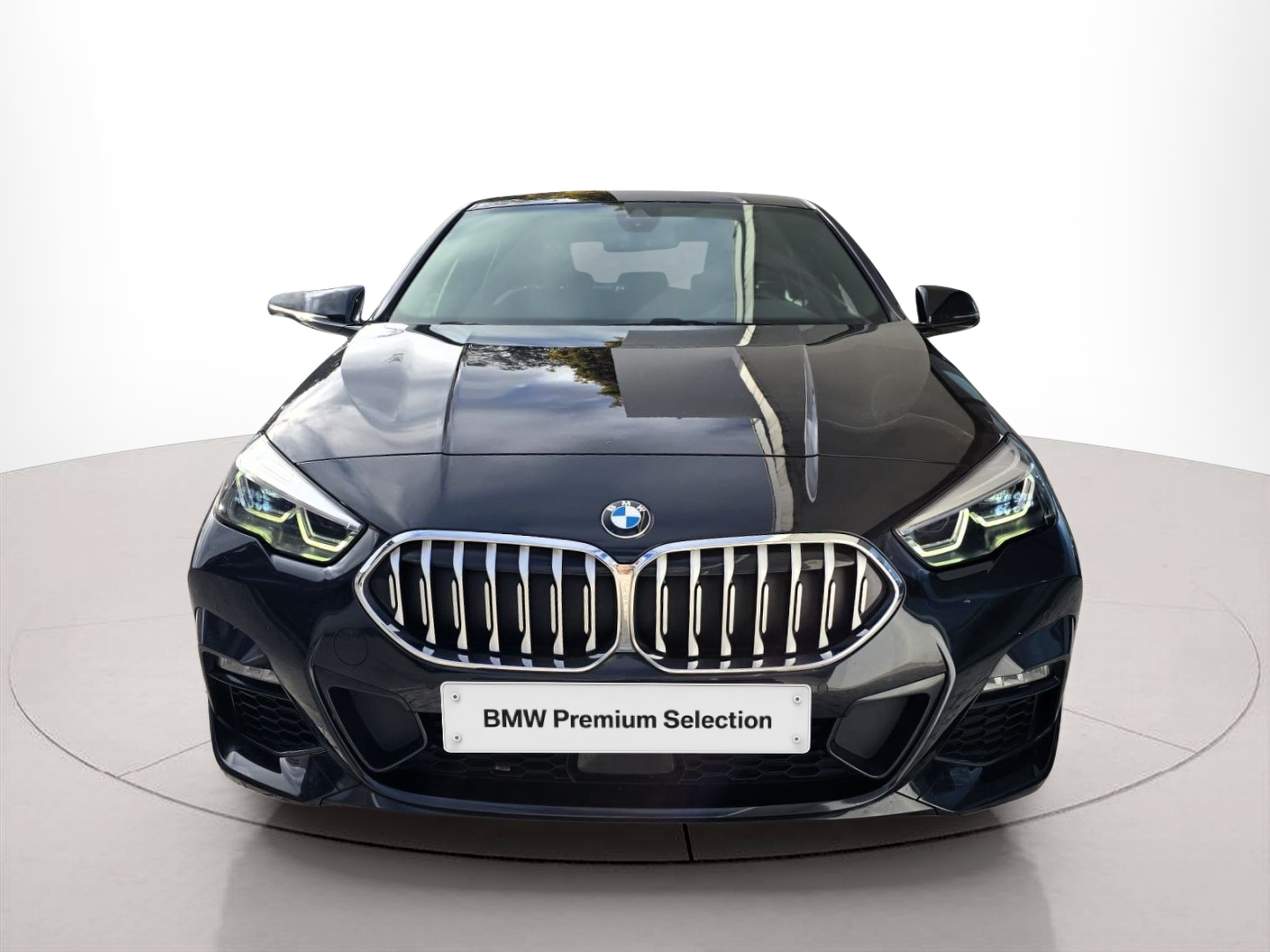 Fotos de BMW Série 2 216d Gran Coupe color Negro. Año 2022. 85KW(116CV). Diesel. En concesionario Santogal Oeiras de Oeiras