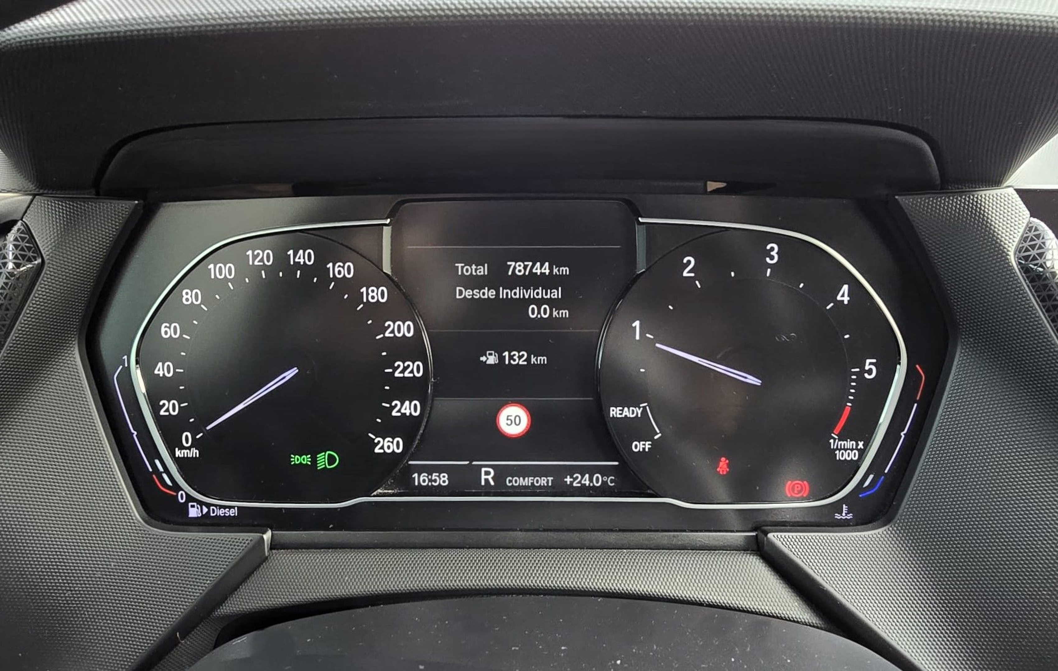 BMW Série 2 216d Gran Coupe color Negro. Año 2022. 85KW(116CV). Diesel. En concesionario Santogal Oeiras de Oeiras