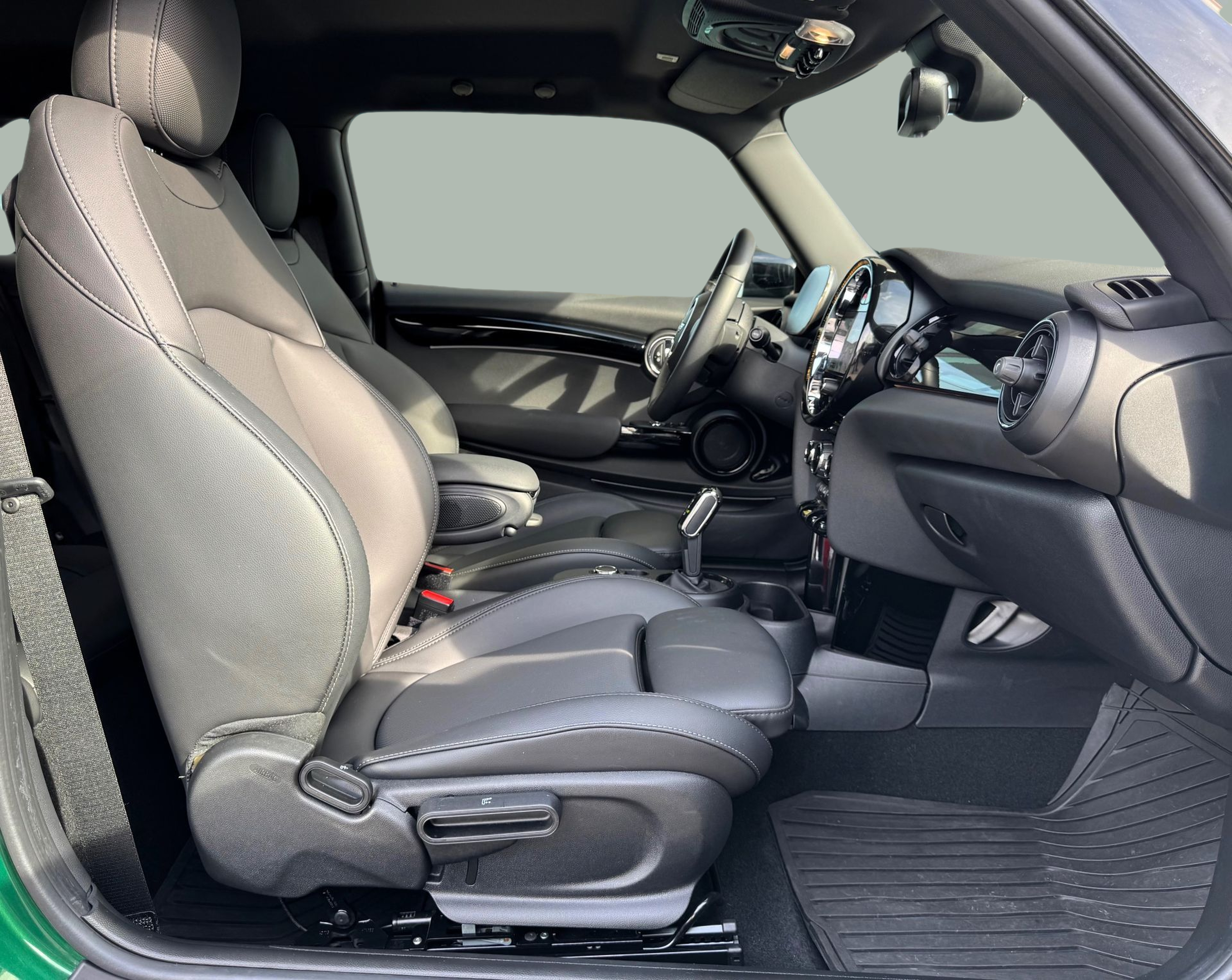 fotoG 7 del MINI MINI 3 Portas Cooper S E 135 kW (184 CV) 184cv Elétrico de 2022 em Oeiras