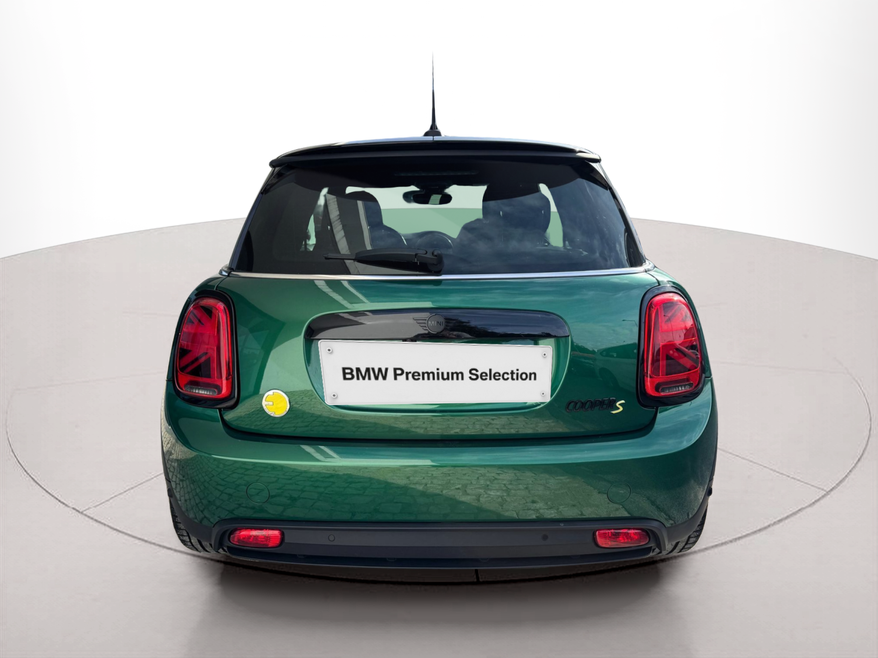 fotoG 3 del MINI MINI 3 Portas Cooper S E 135 kW (184 CV) 184cv Elétrico de 2022 em Oeiras